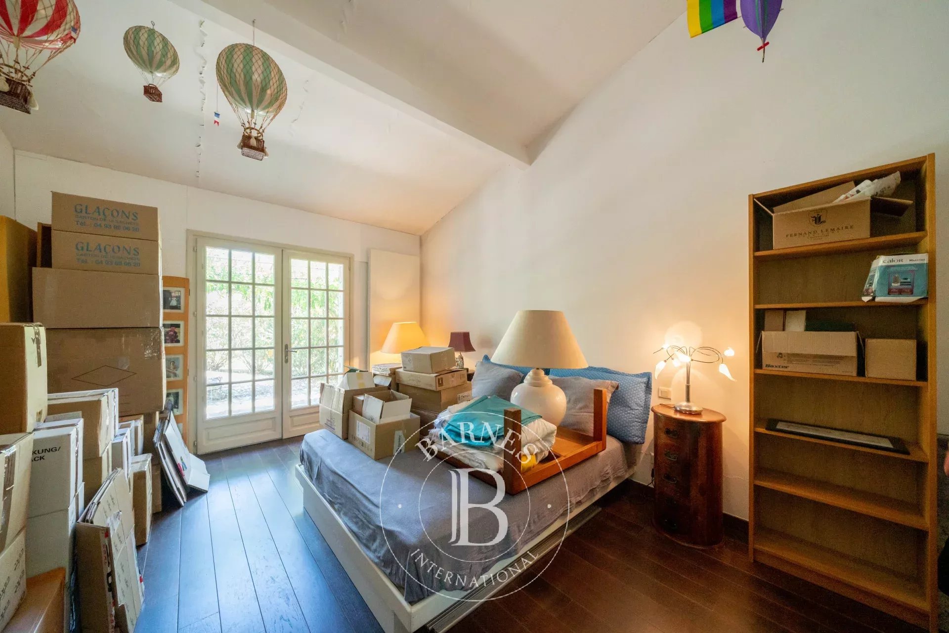 Ev Opio - picture 22