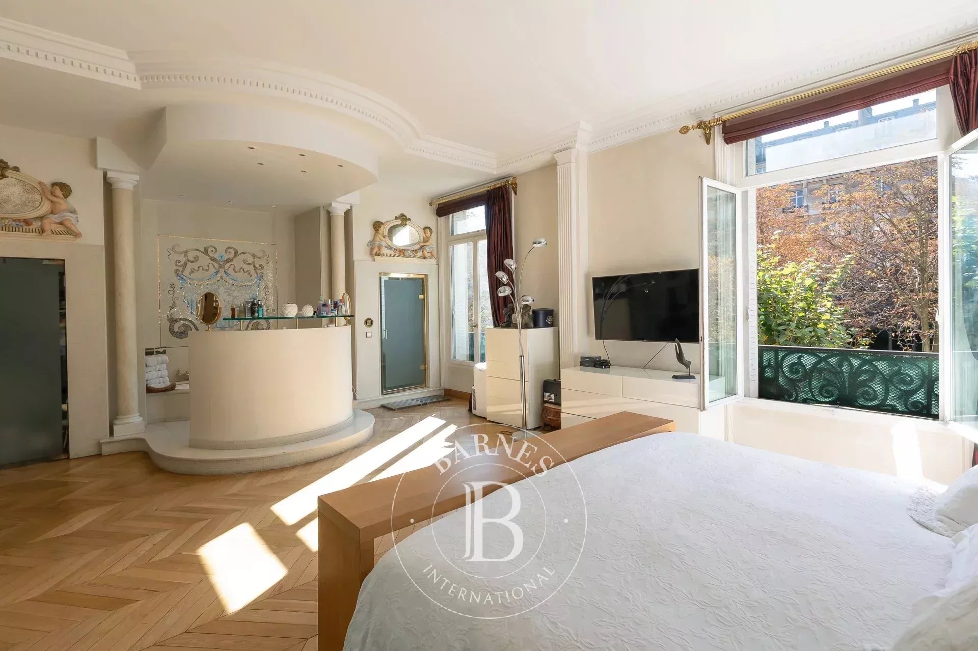 Paris 16 - Trocadéro - Reception apartment - 3/4 bedrooms - picture 11