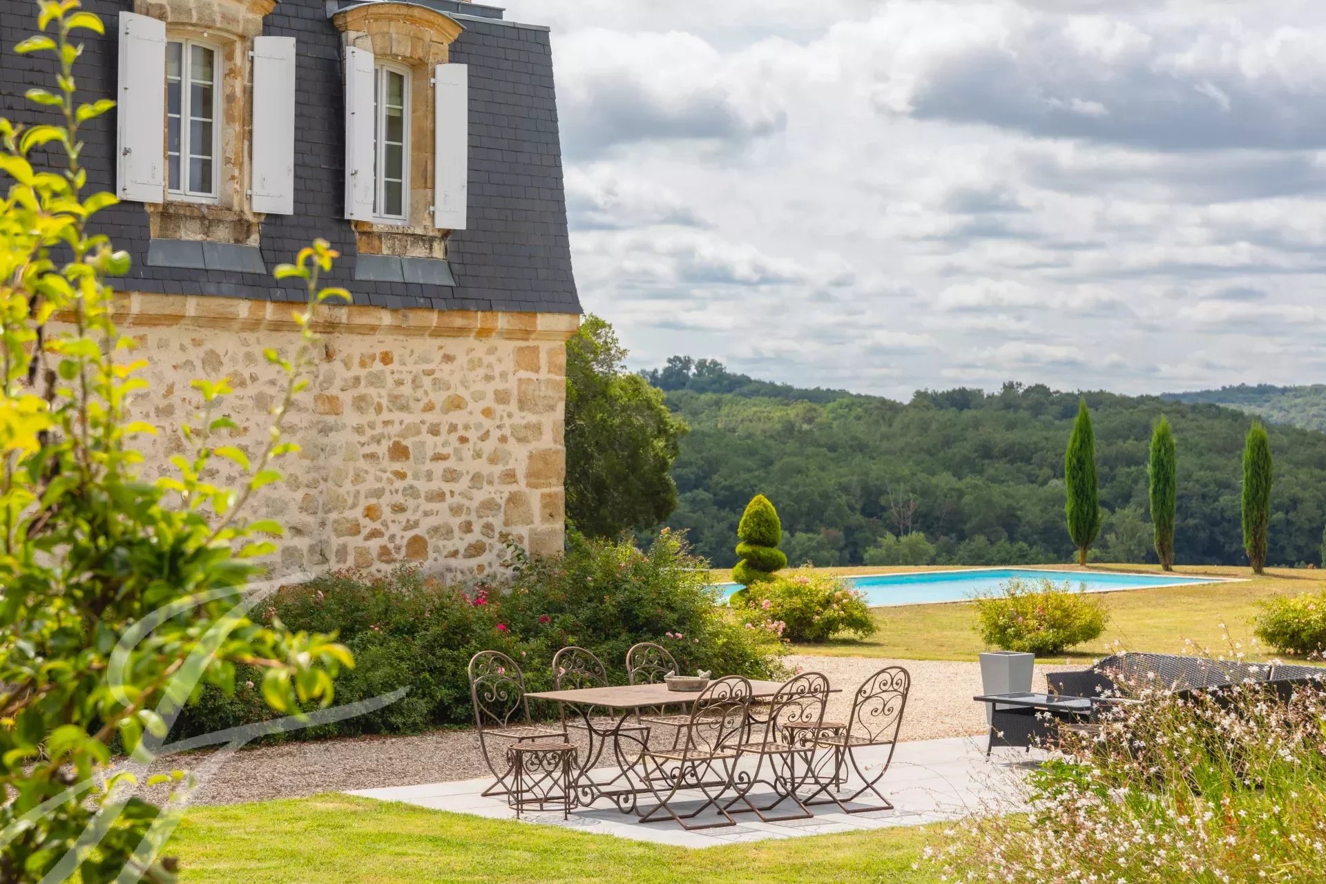 VAL DE GARONNE - CHÂTEAU DU XVIIIe SIÈCLE - JOHN TAYLOR