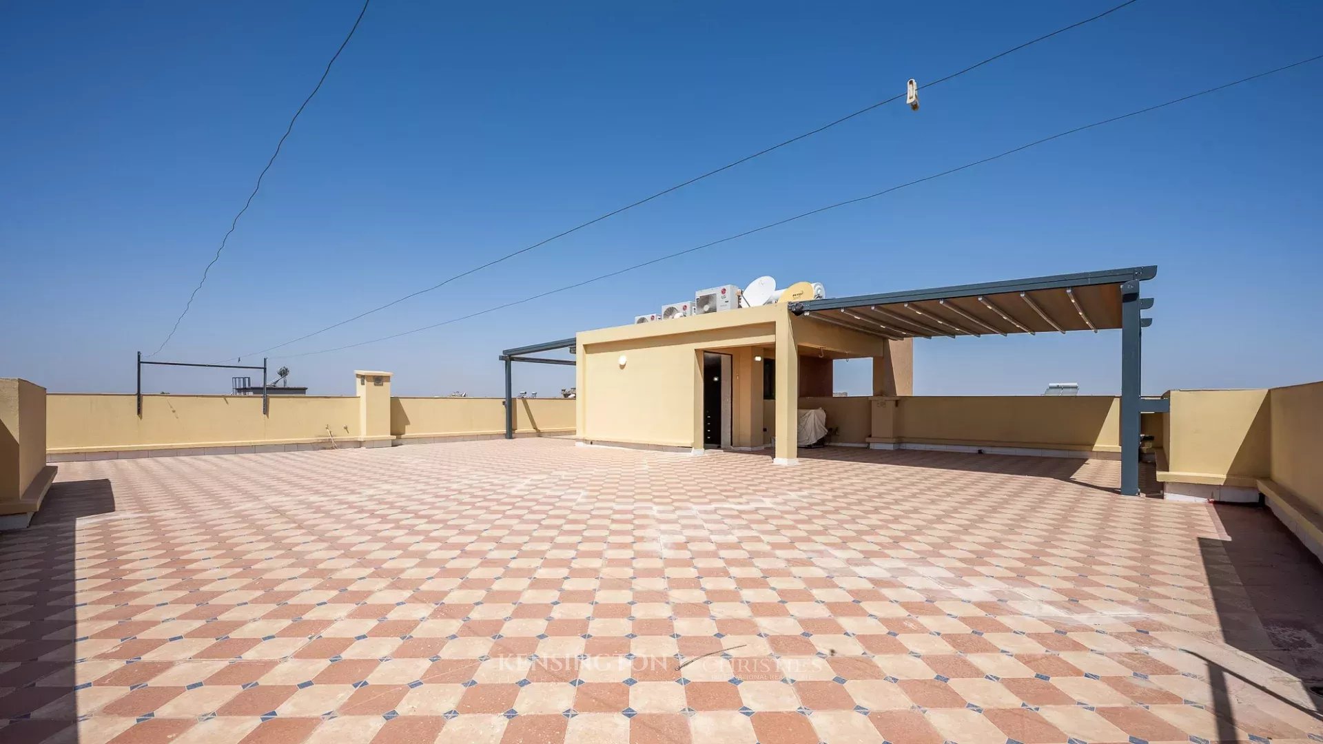 6 Bedroom Villa/Townhouse's Image 26