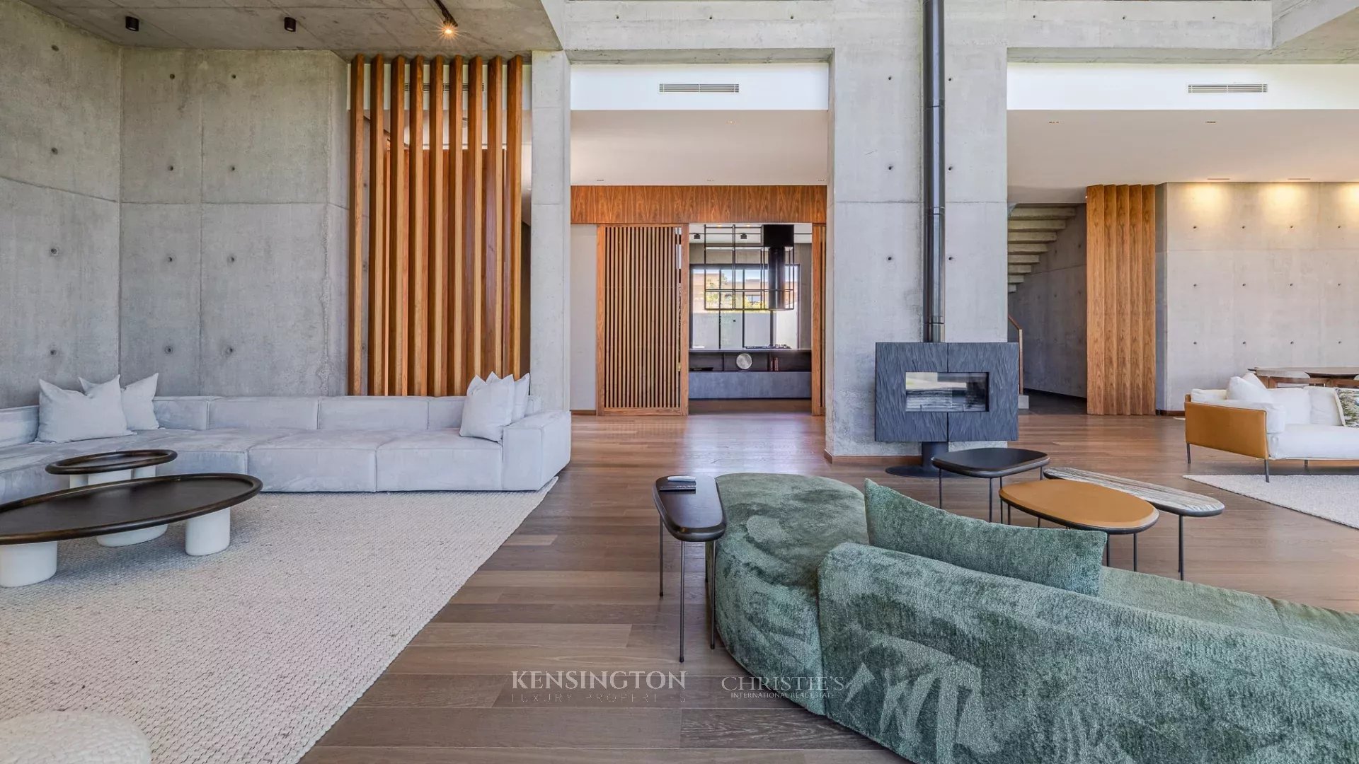 5 Bedroom Villa/Townhouse's Image 16