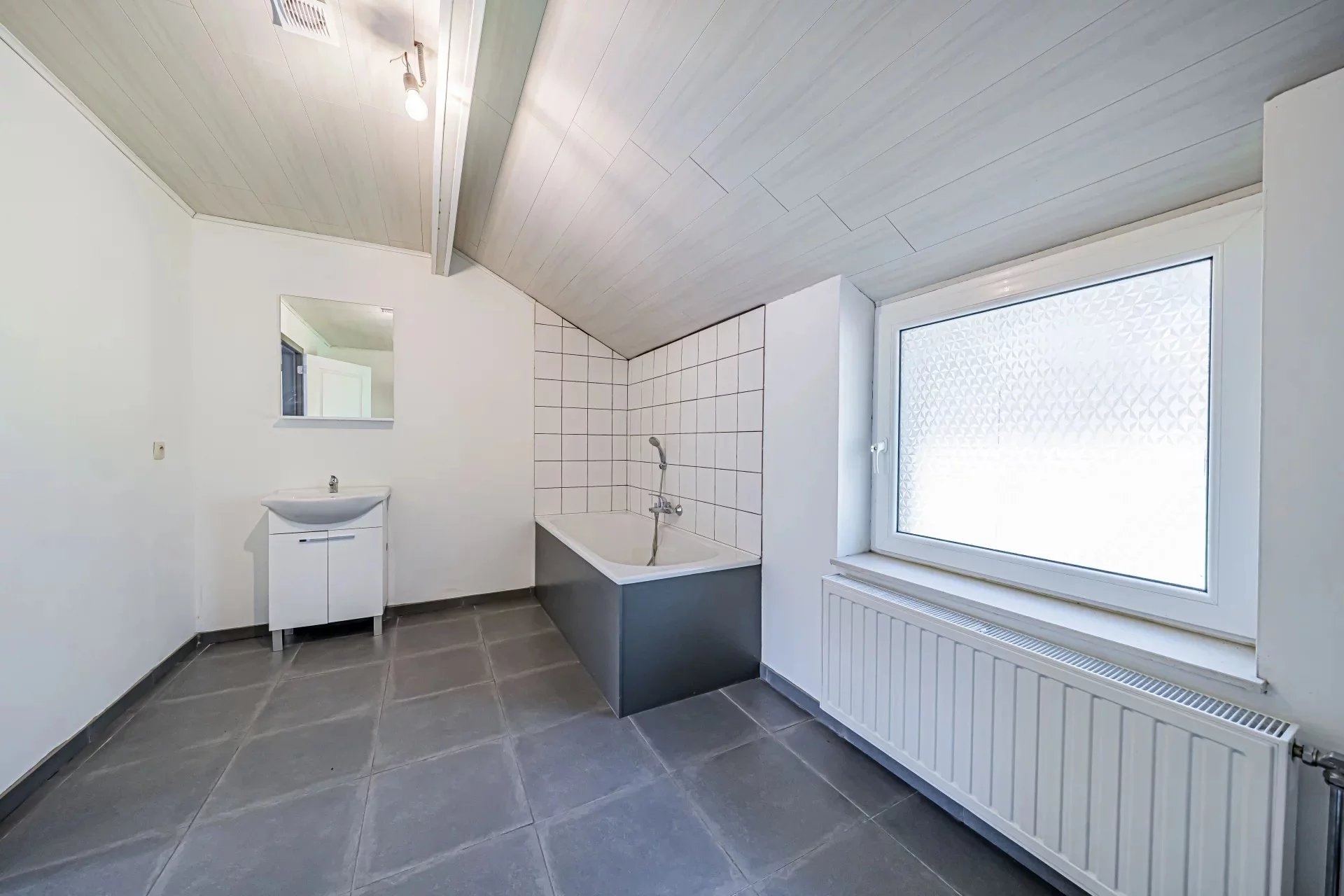 Sale House Saint-Hubert