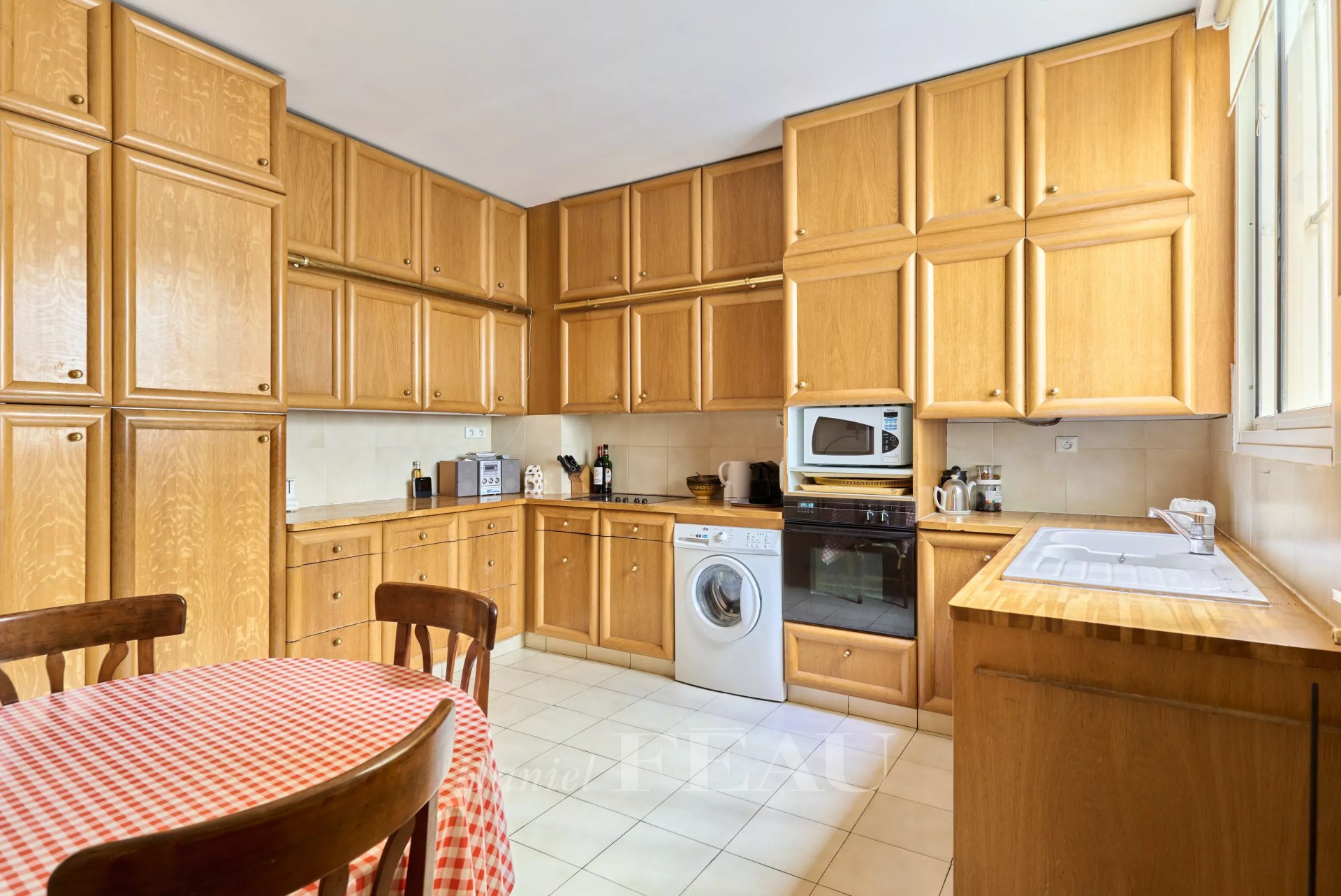 2 Bedroom Apartment/Flat's Image 11