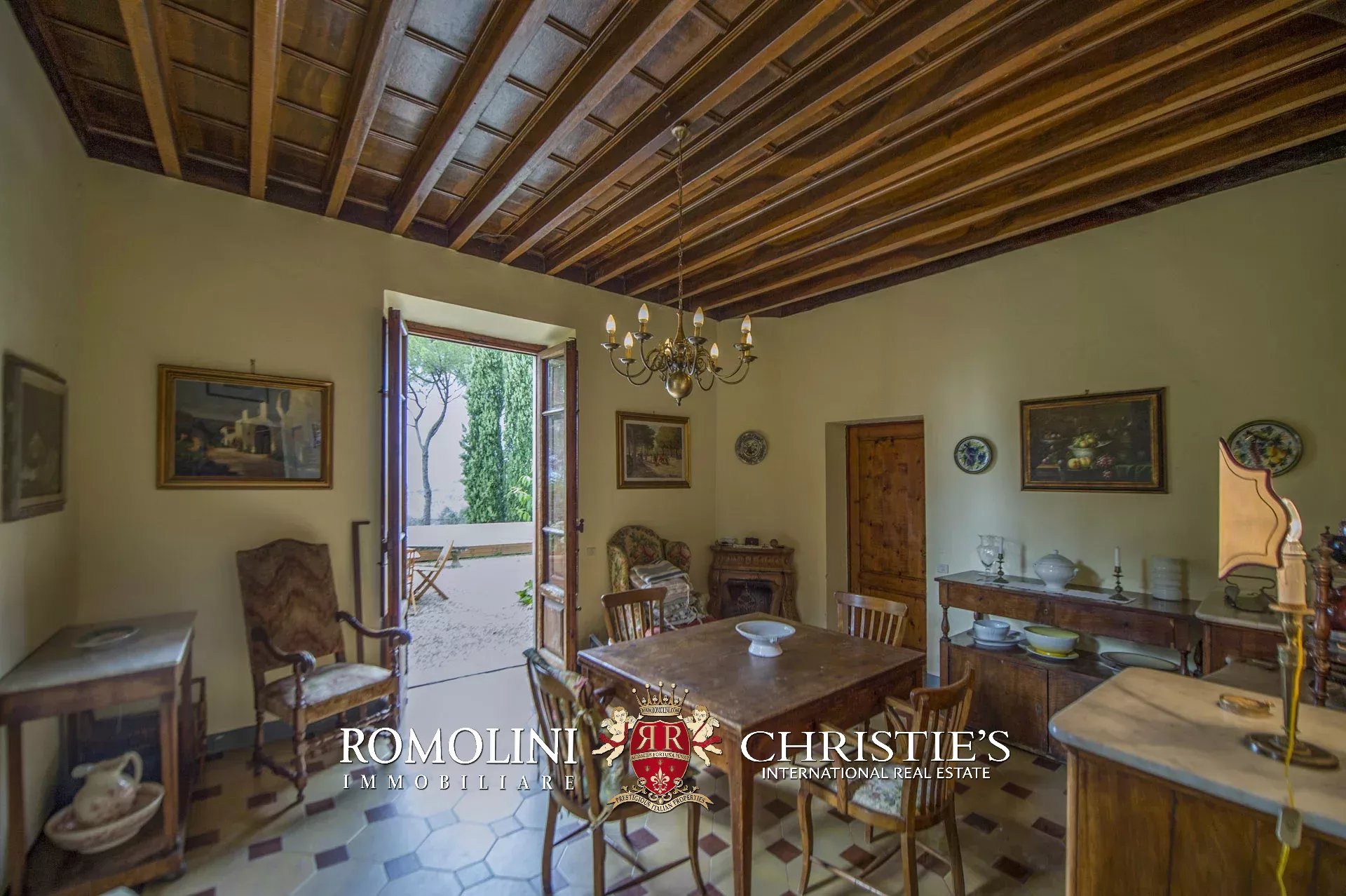 17 Bedroom Vineyard's Image 65