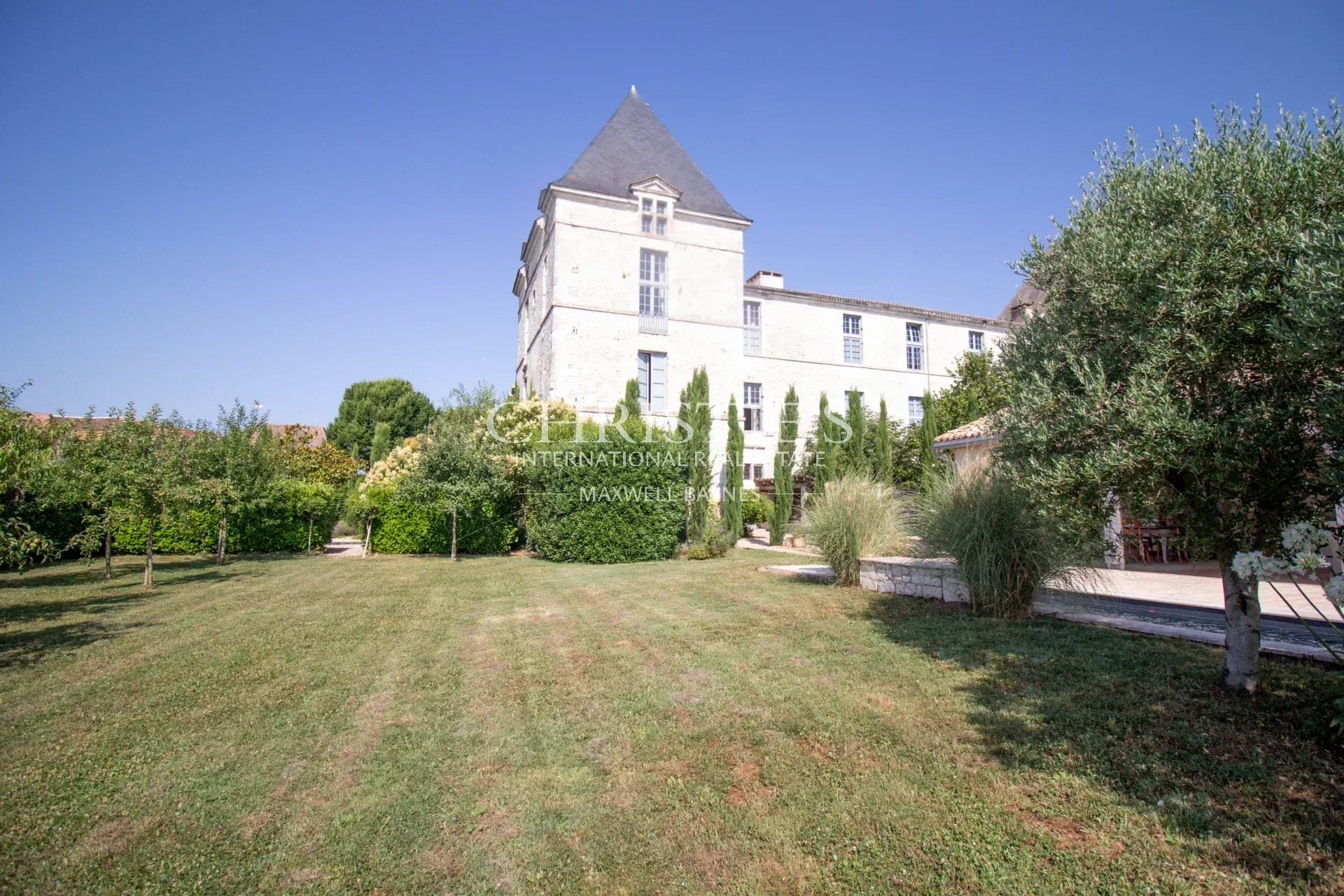 3 Bedroom Villa/Townhouse's Image 16