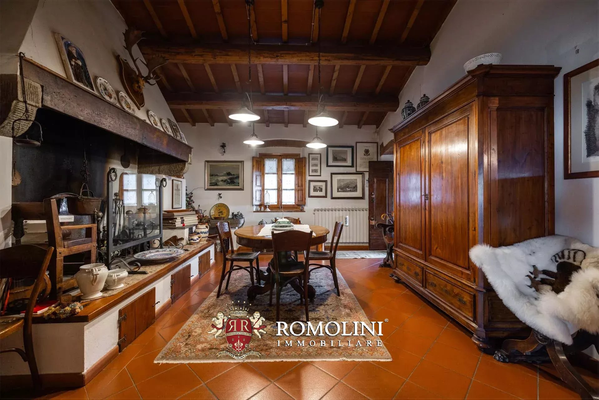 8 Bedroom Villa/Townhouse's Image 26