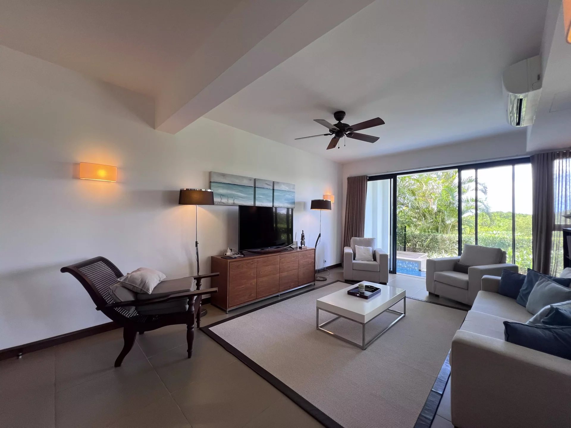 Ev Haute Rive - picture 5