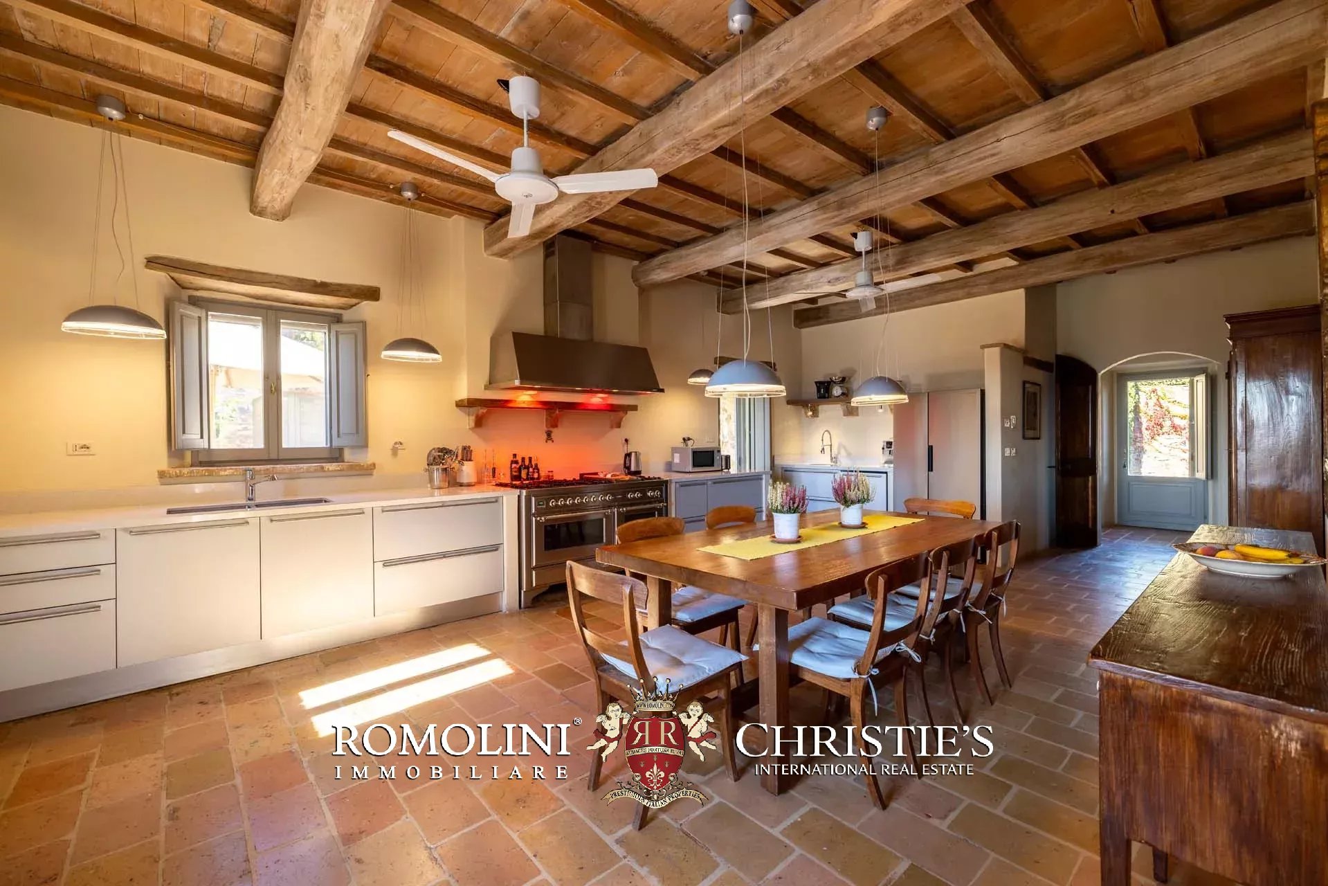 4 Bedroom Villa/Townhouse's Image 46