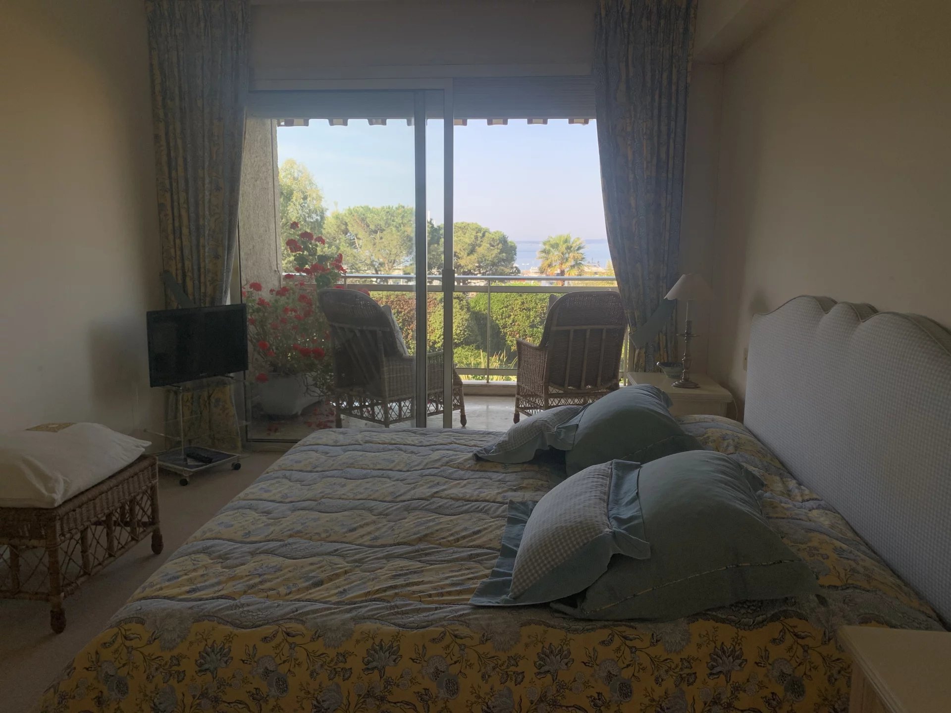 Location saisonnière d'appartement au Cap d'Antibes