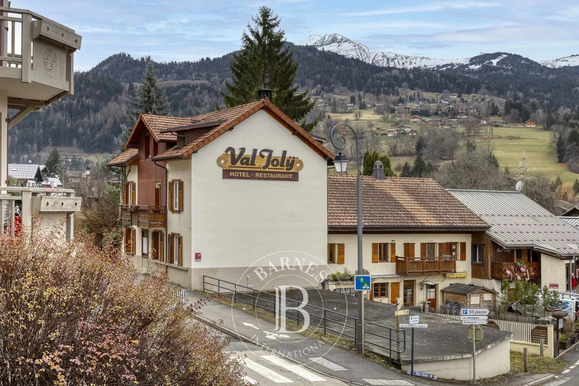Hôtel Saint-Gervais-les-Bains  -  ref 85467669 (picture 1)