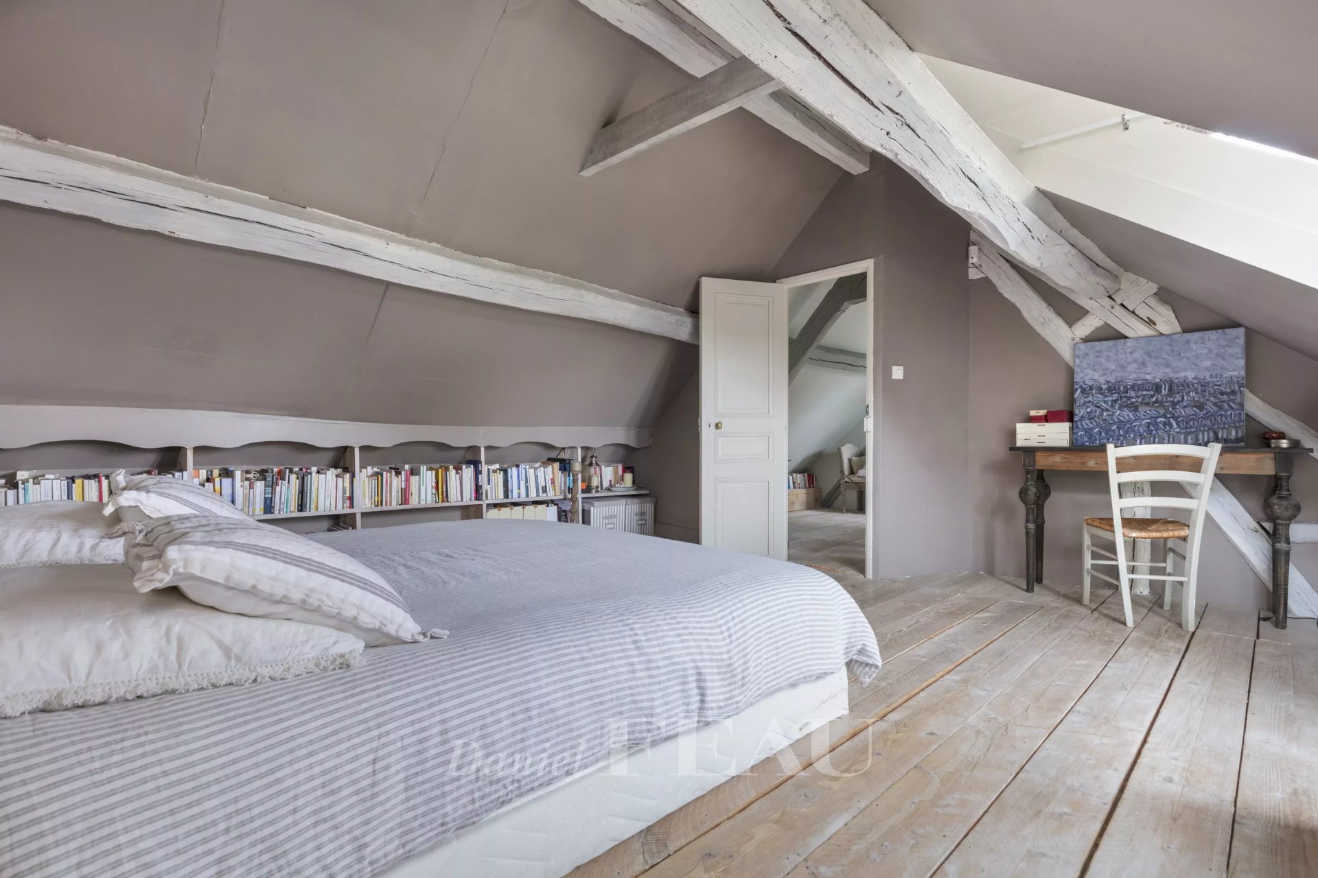 6 Bedroom Villa/Townhouse's Image 12