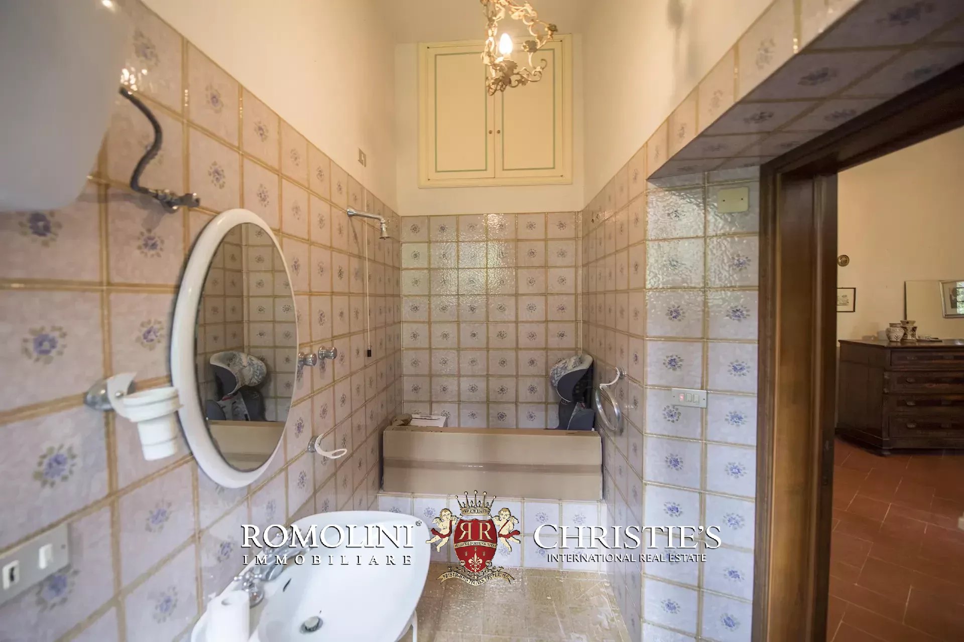 6 Bedroom Villa/Townhouse's Image 61