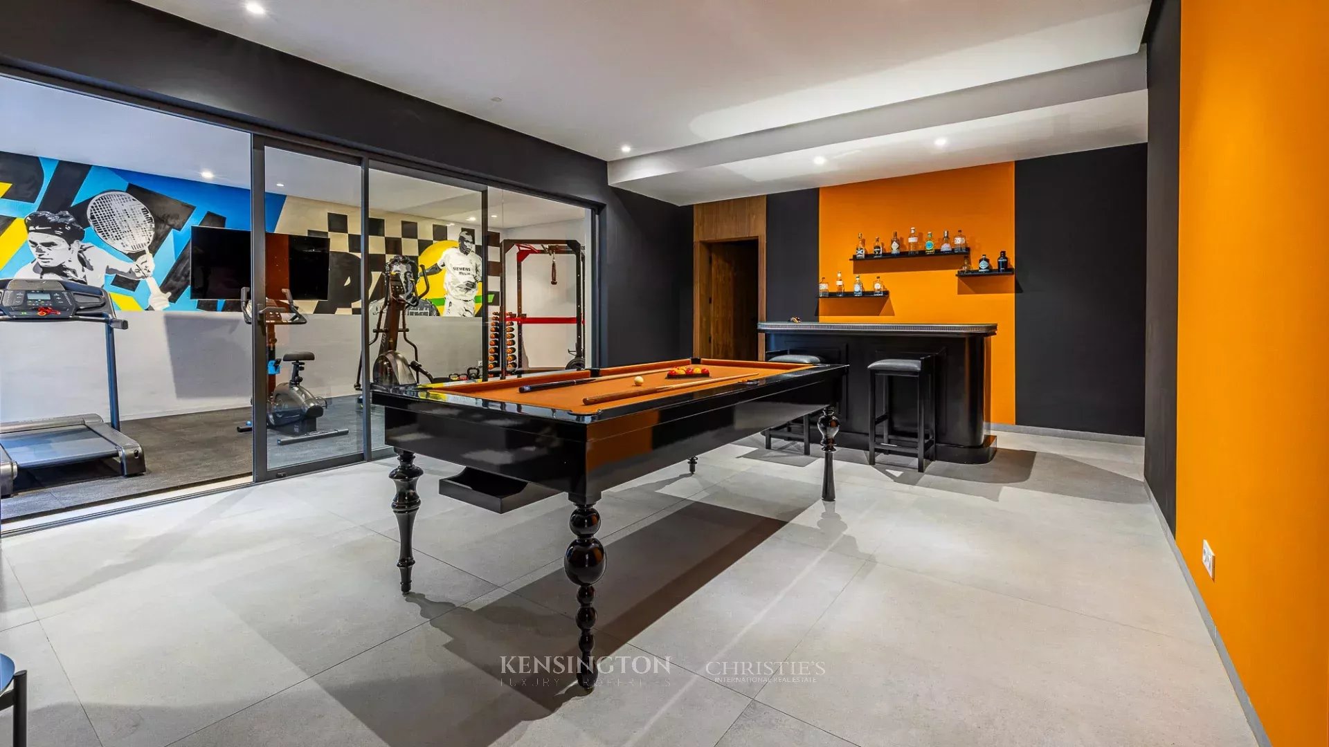 4 Bedroom Villa/Townhouse's Image 20