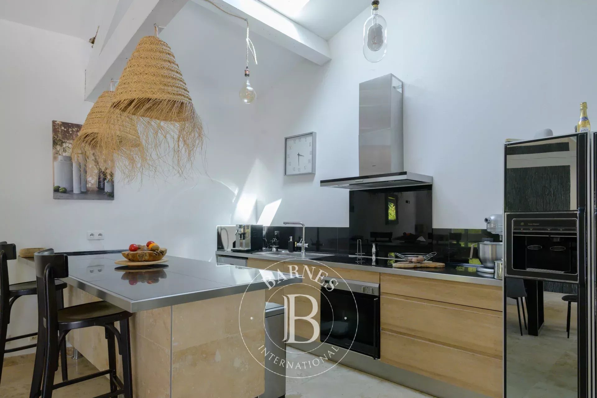 Ev Cassis - picture 11