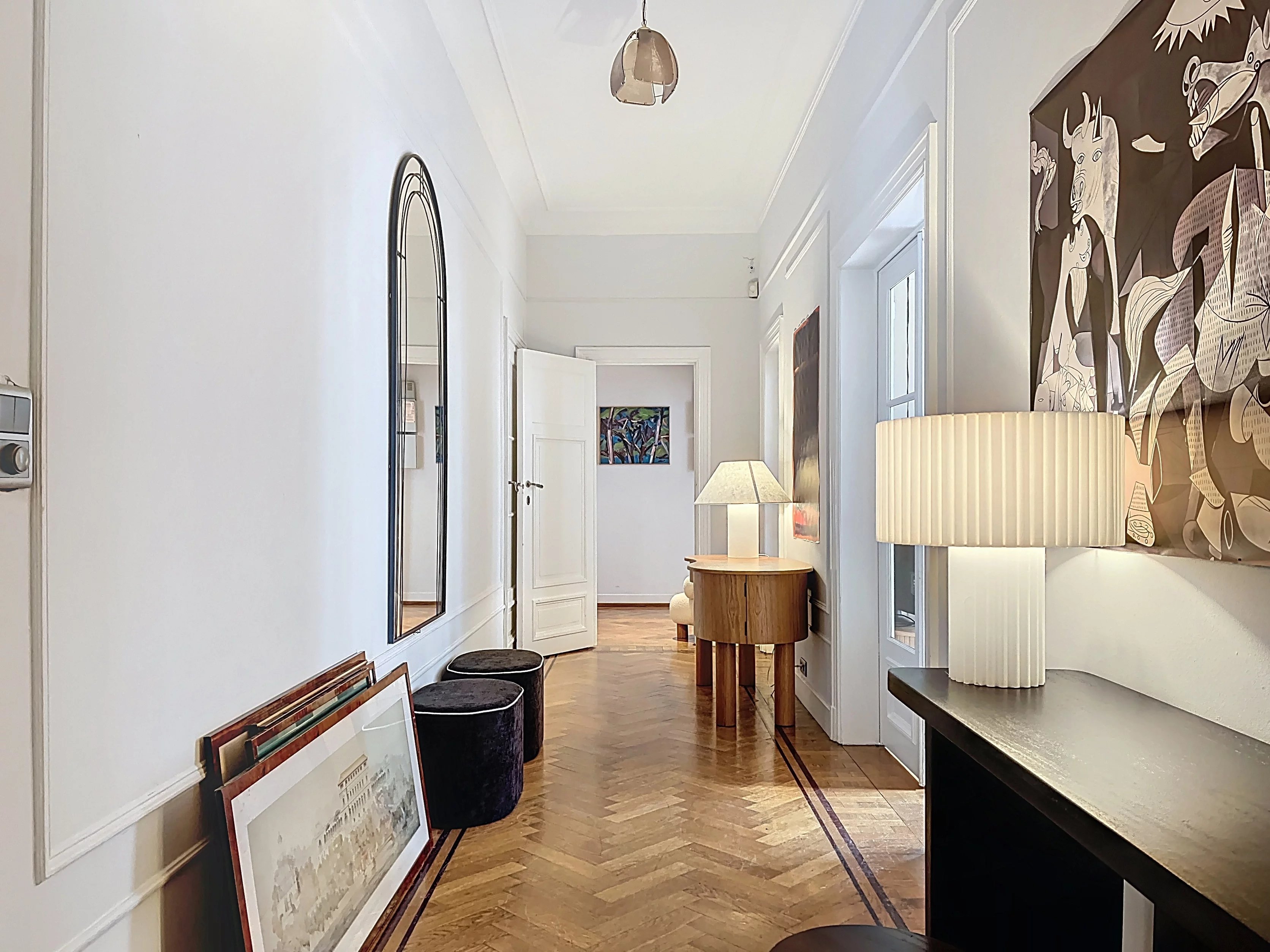 Chatelain - Gemeubileerd appartement met 3 slaapkamers