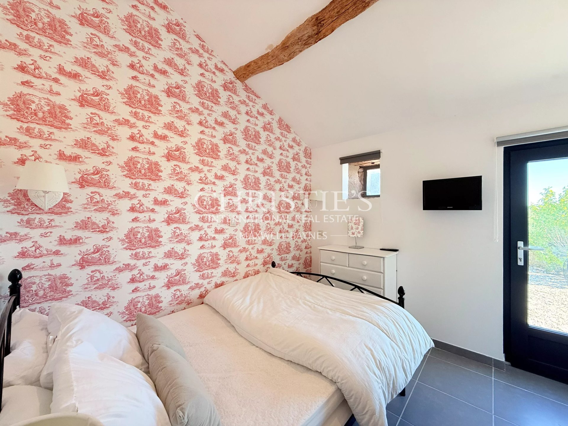11 Bedroom Villa/Townhouse's Image 32