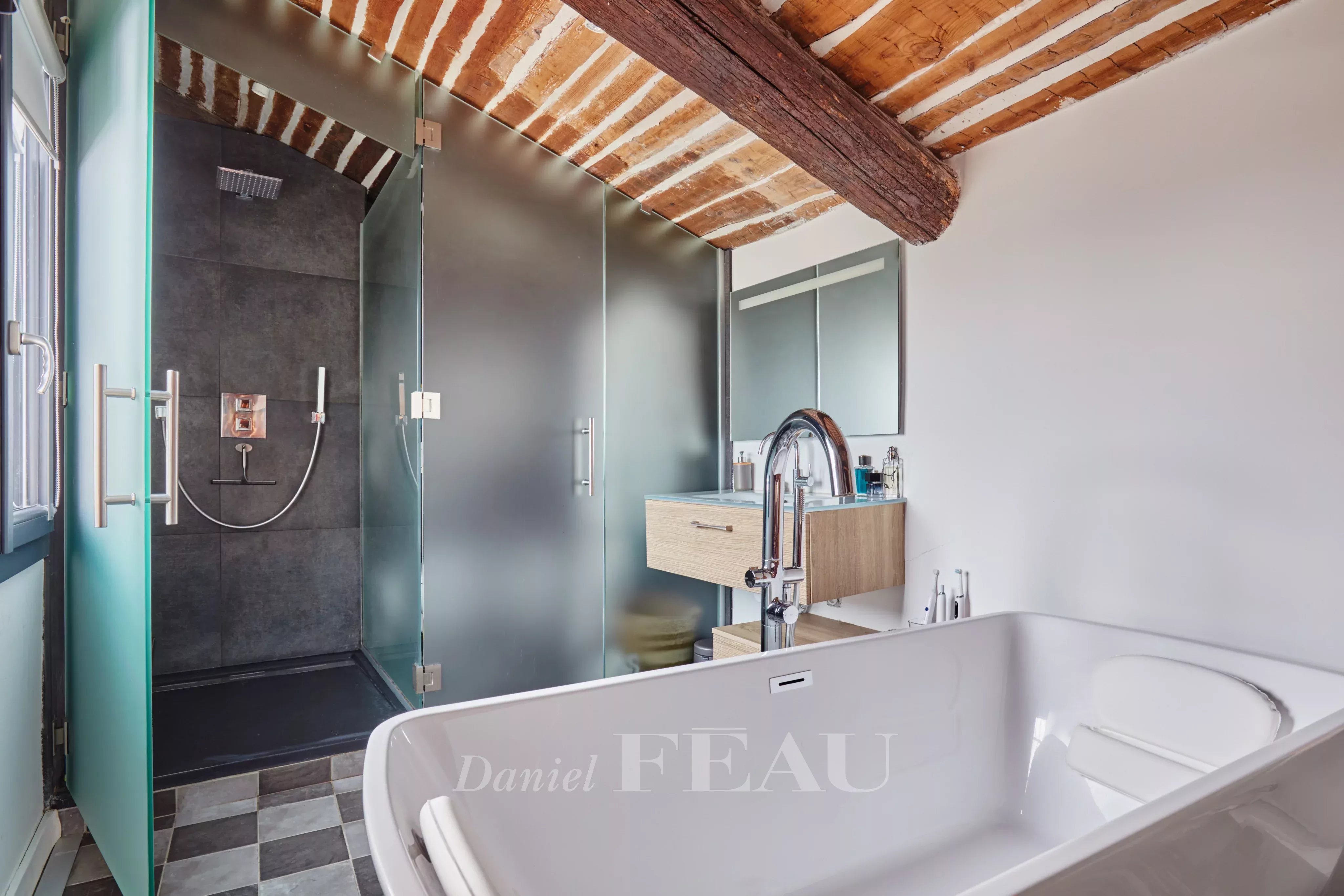 Sale Apartment Aix-en-Provence