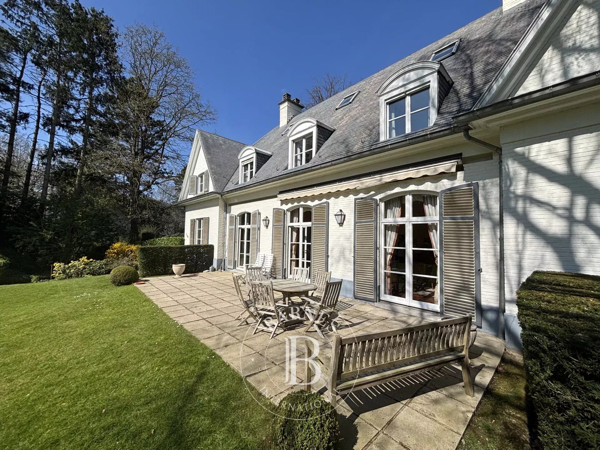 Woluwe-Saint-Pierre - 6 bedrooms villa on 40 ares
