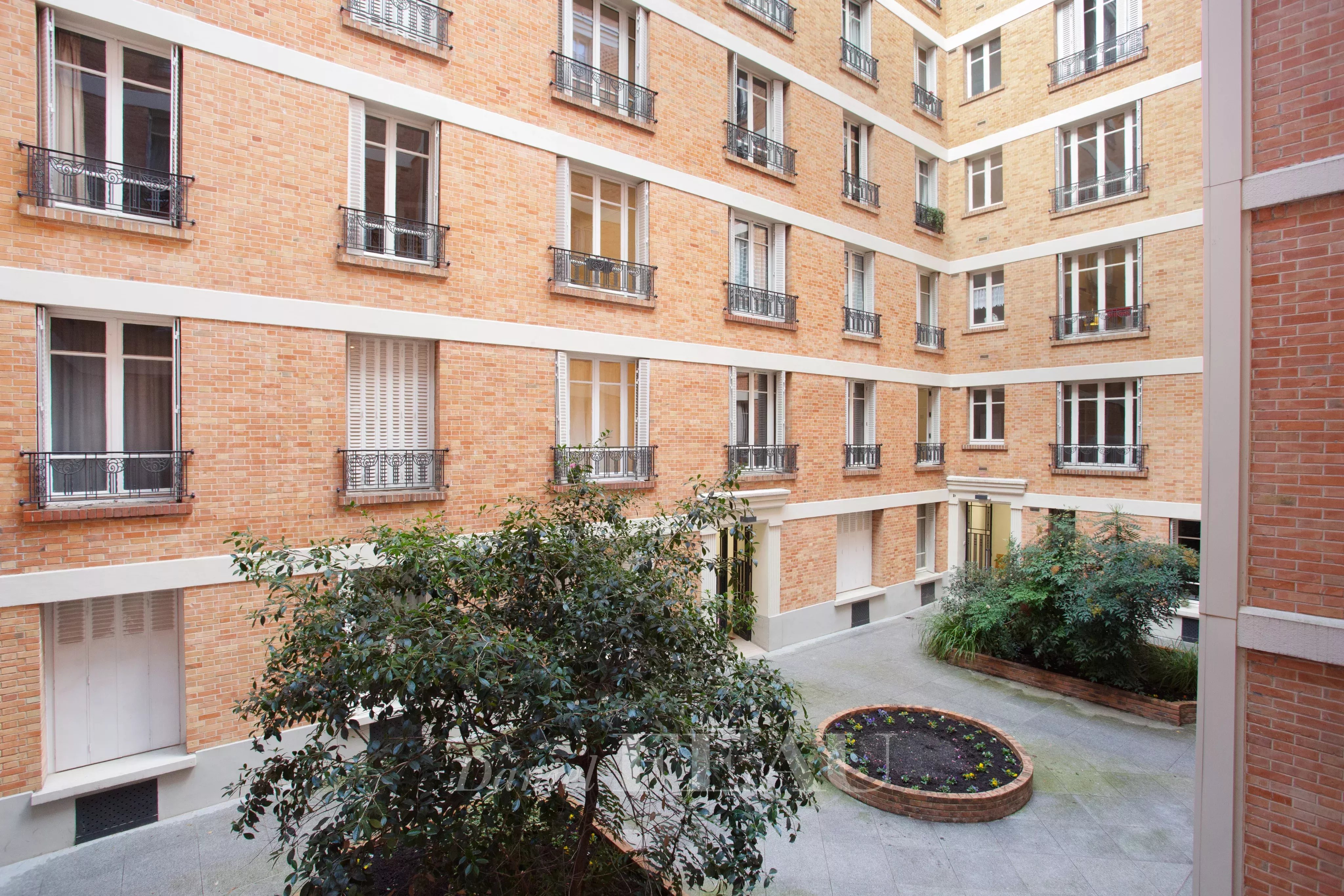 Rental Apartment Paris 16th