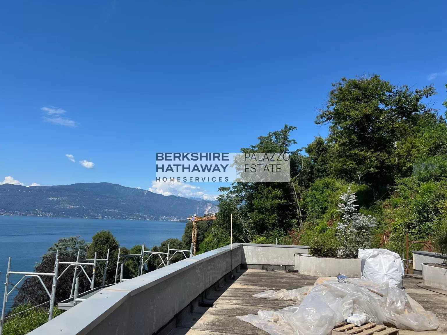 Apartment in Laveno-Mombello - Image 4