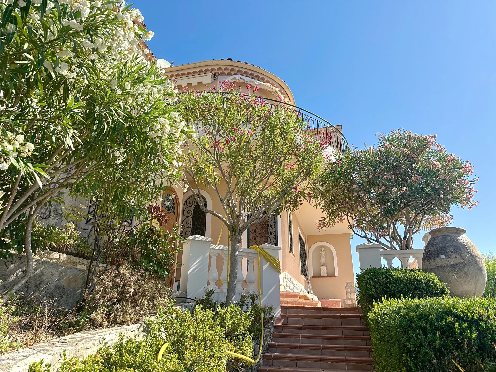 MAISON AVEC VUE SUR MER, ROQUEBRUNE-CAP-MARTIN