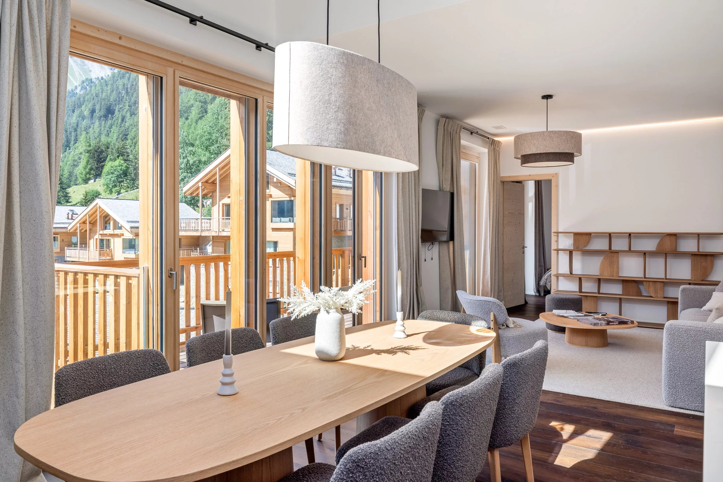 GRIMENTZ - GUERNERES EXCLUSIVE LODGE - THE RESIDENCE WITH EXCLUSIVES SERVICES !