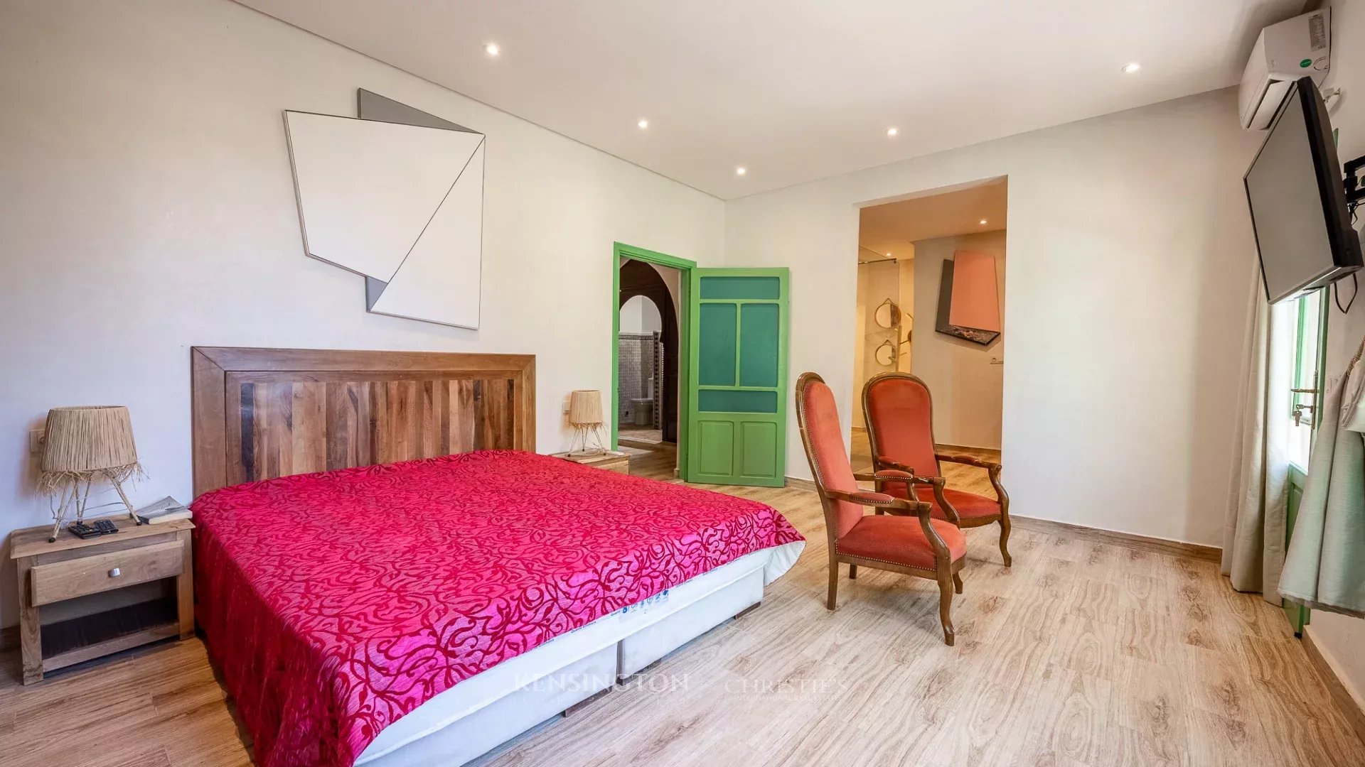 9 Bedroom Villa/Townhouse's Image 49