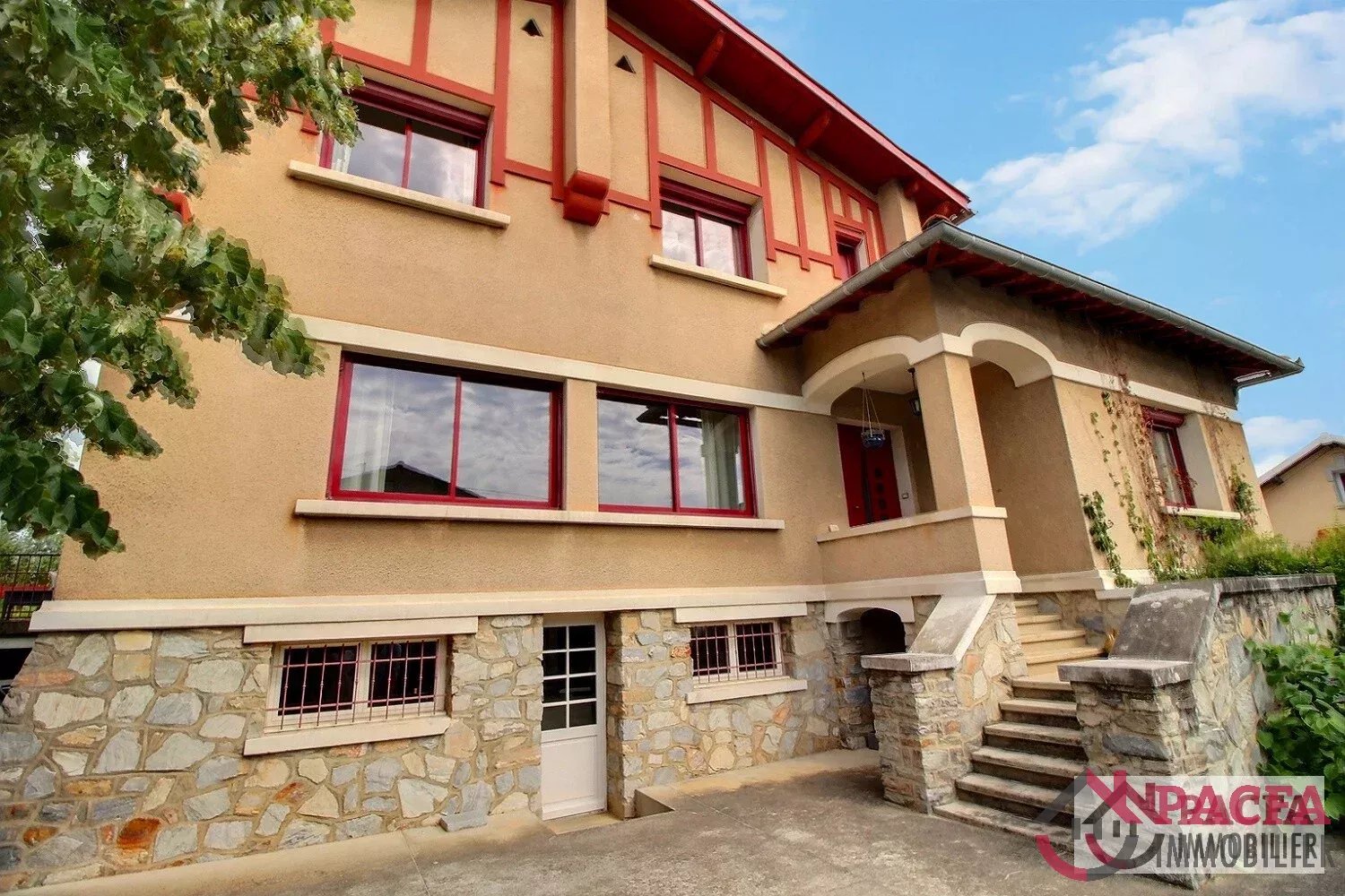 Agence immobilière de 