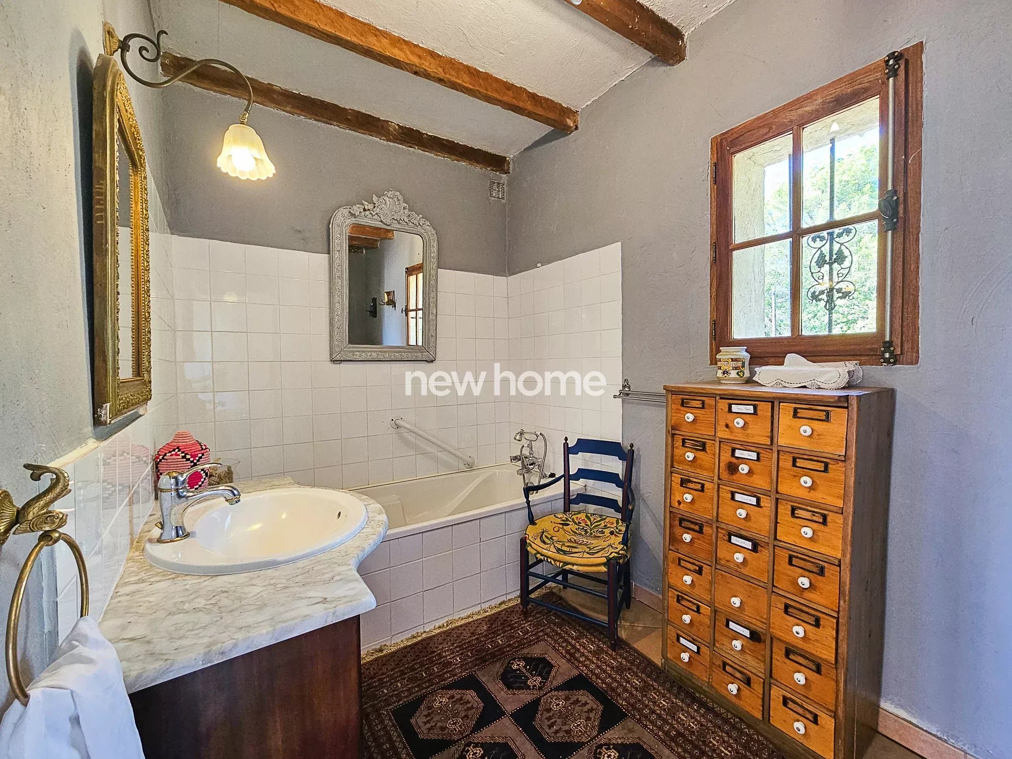 Entre Draguignan et Flayosc  L'élégance d'une bastide au cur de la nature