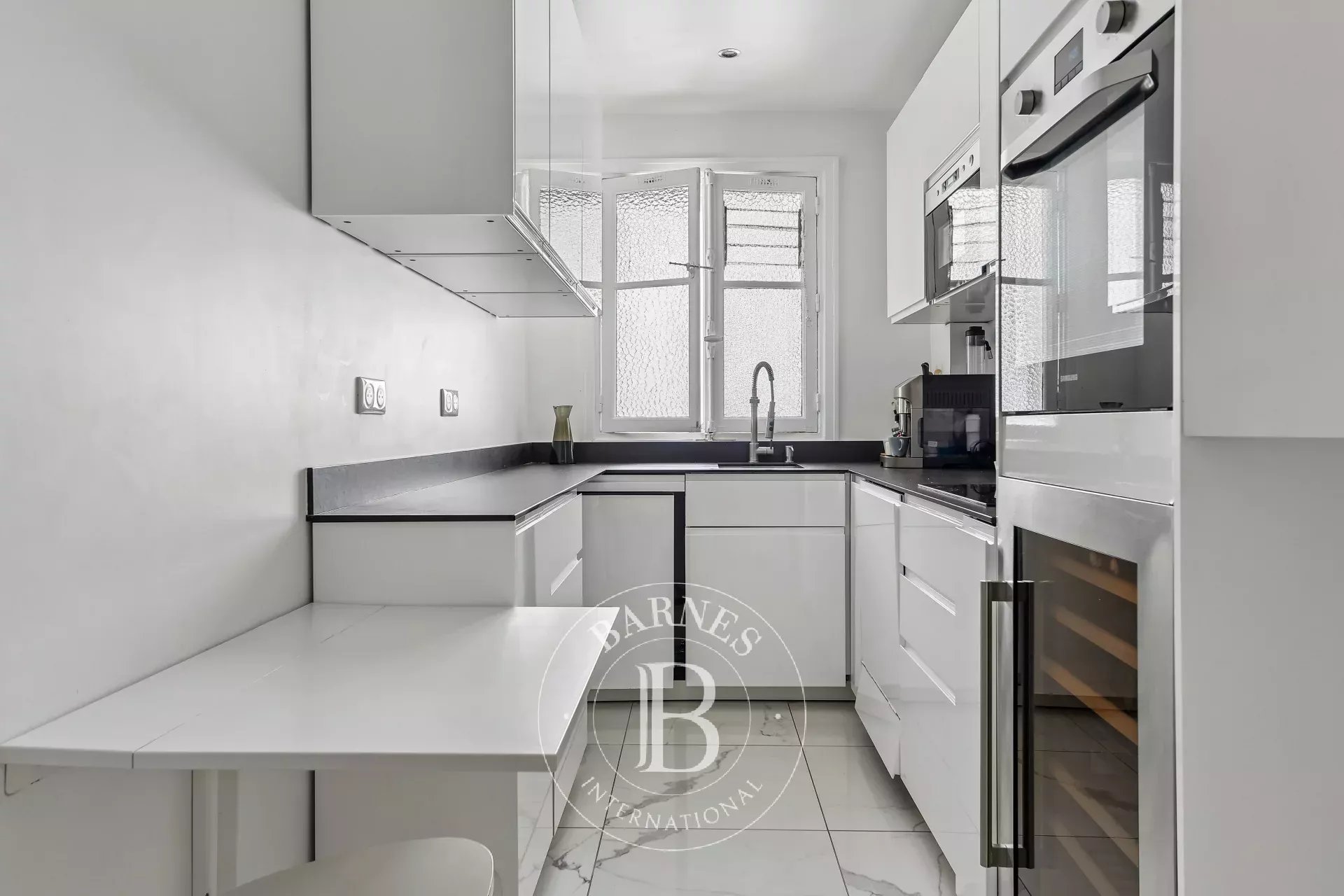 Paris  - Apartment 2 Bedrooms - picture 4