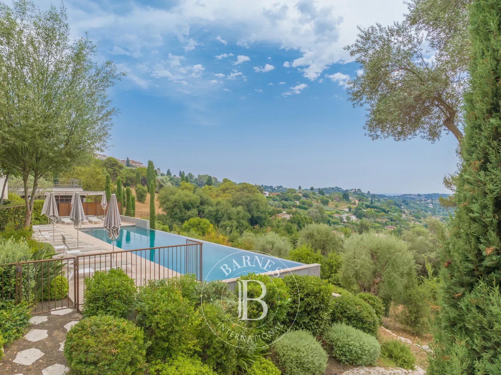 Appartement Saint-Paul-de-Vence  -  ref 86153224 (picture 1)