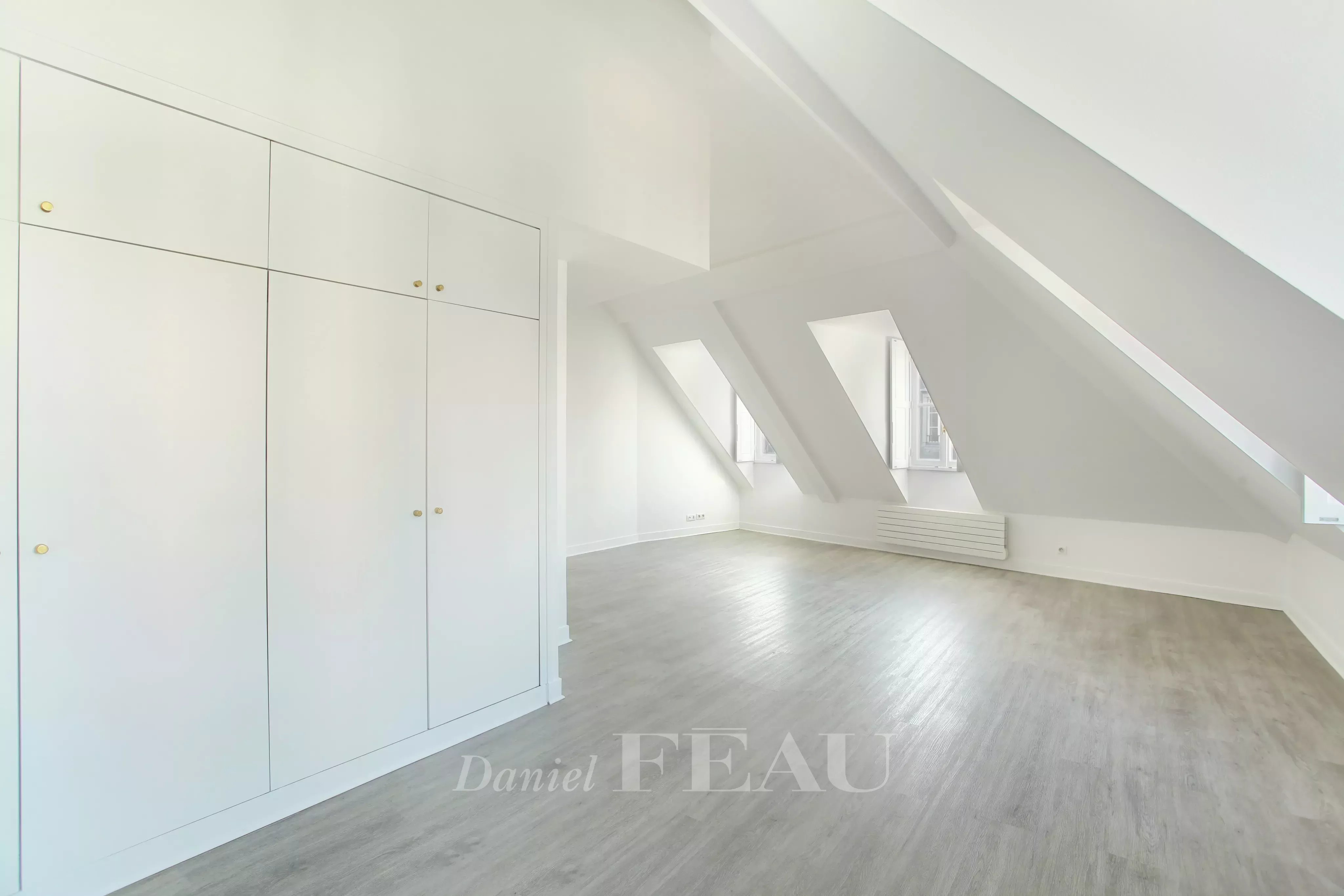 Rental Studio Paris 2nd