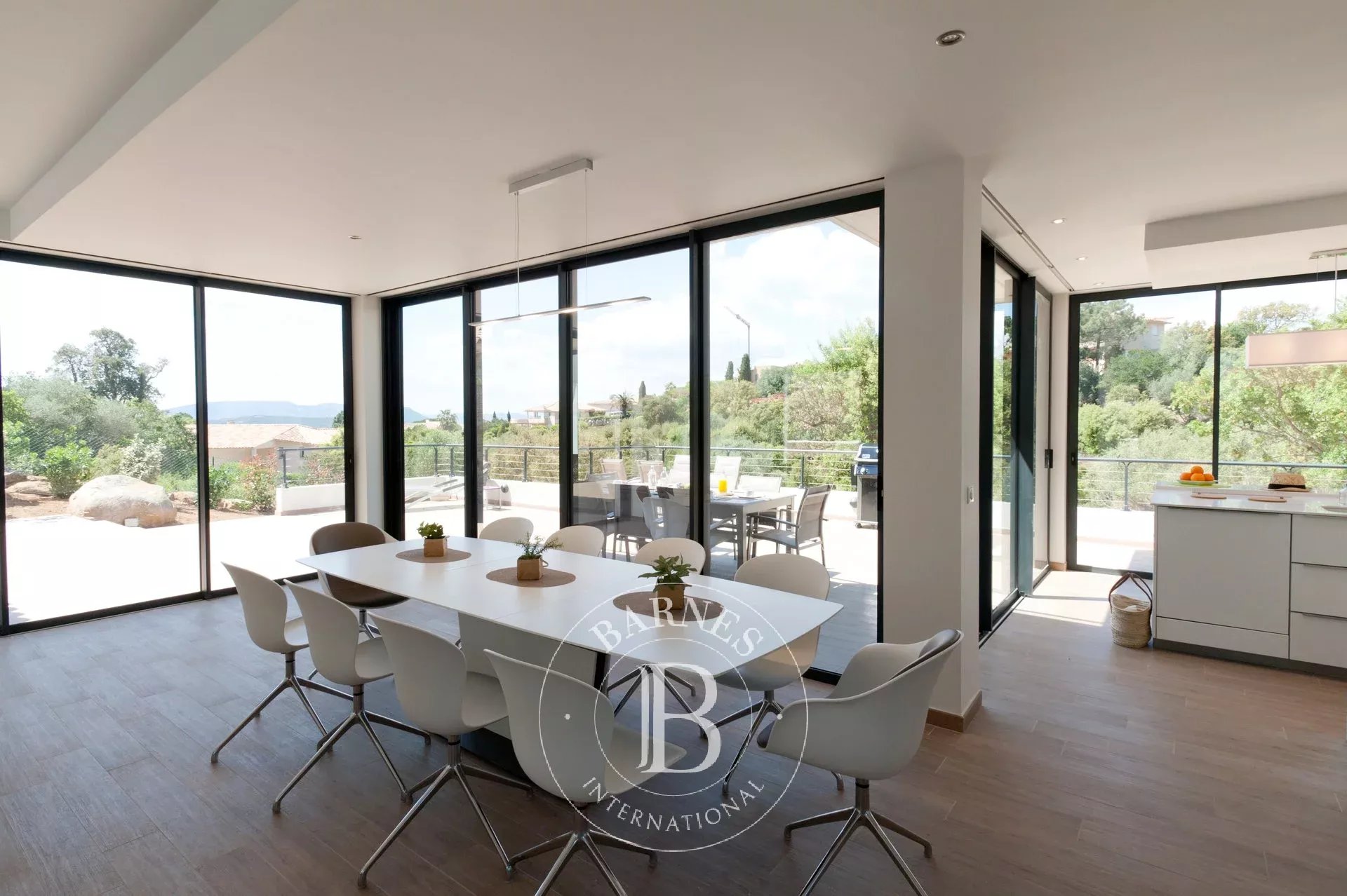 Sainte-Lucie-de-Porto-Vecchio  - Villa  - picture 6