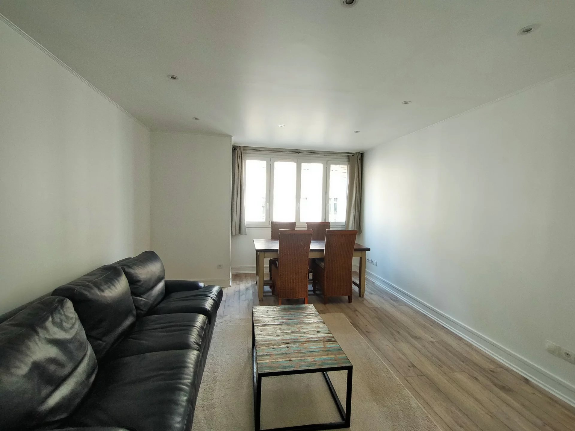 84468816 Location Lyon 6ème