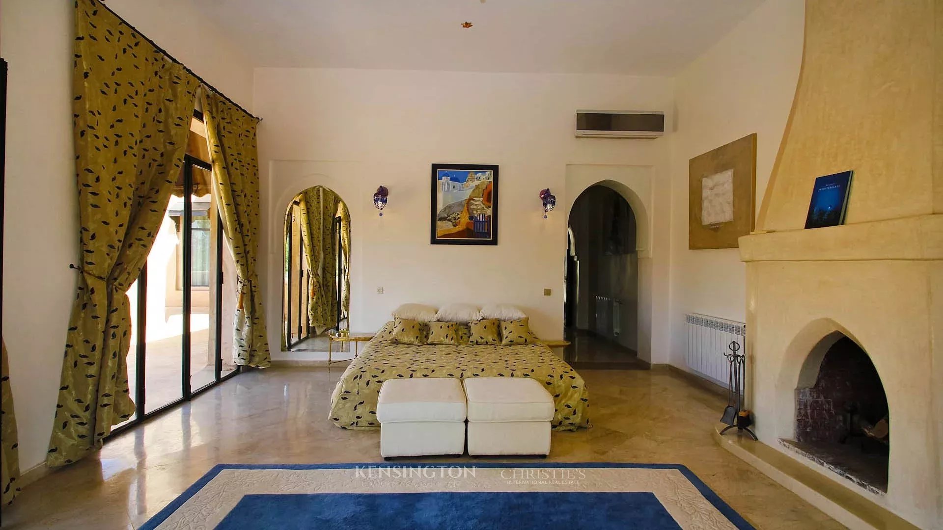 6 Bedroom Villa/Townhouse's Image 31