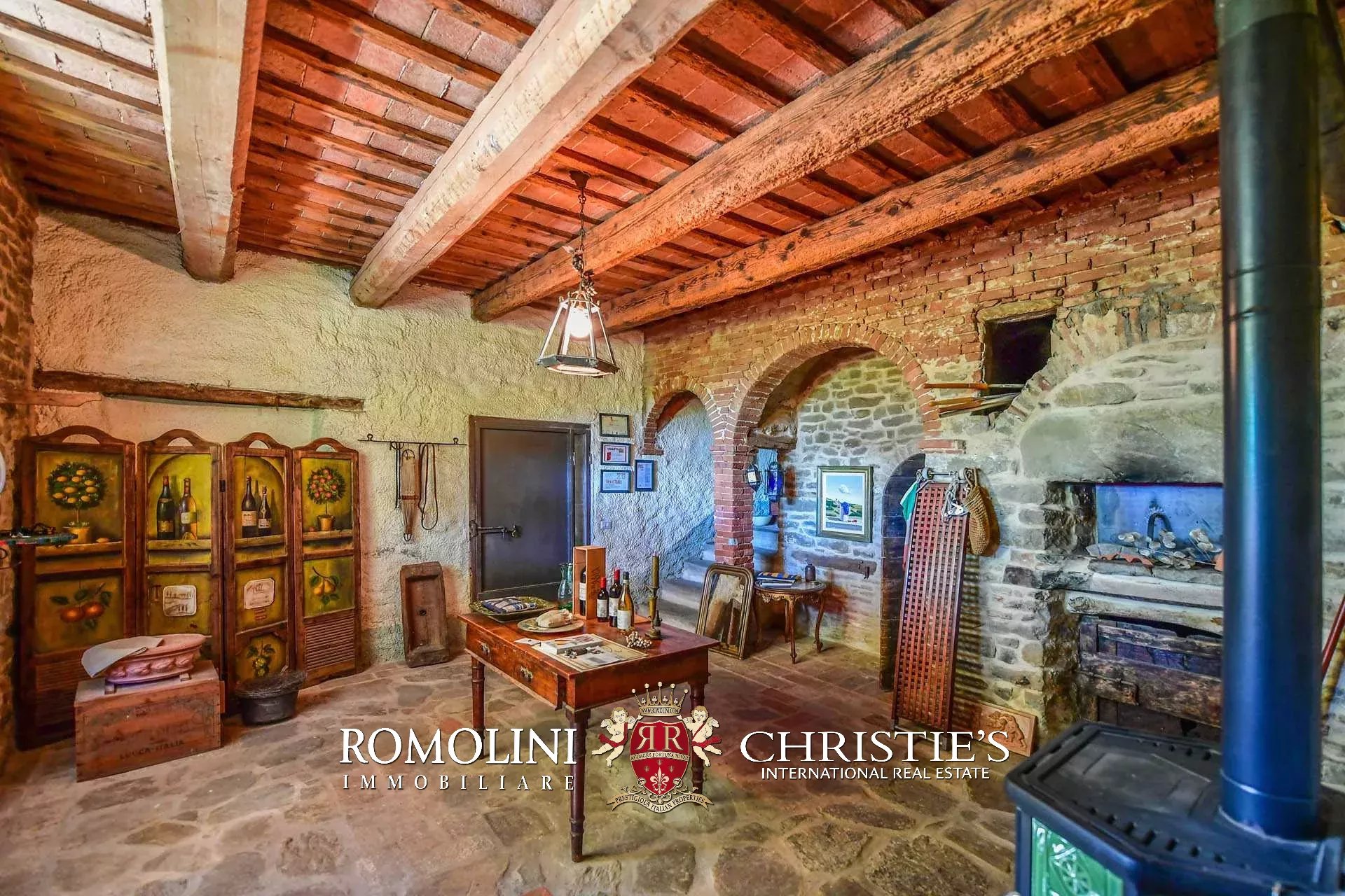 3 Bedroom Vineyard's Image 12
