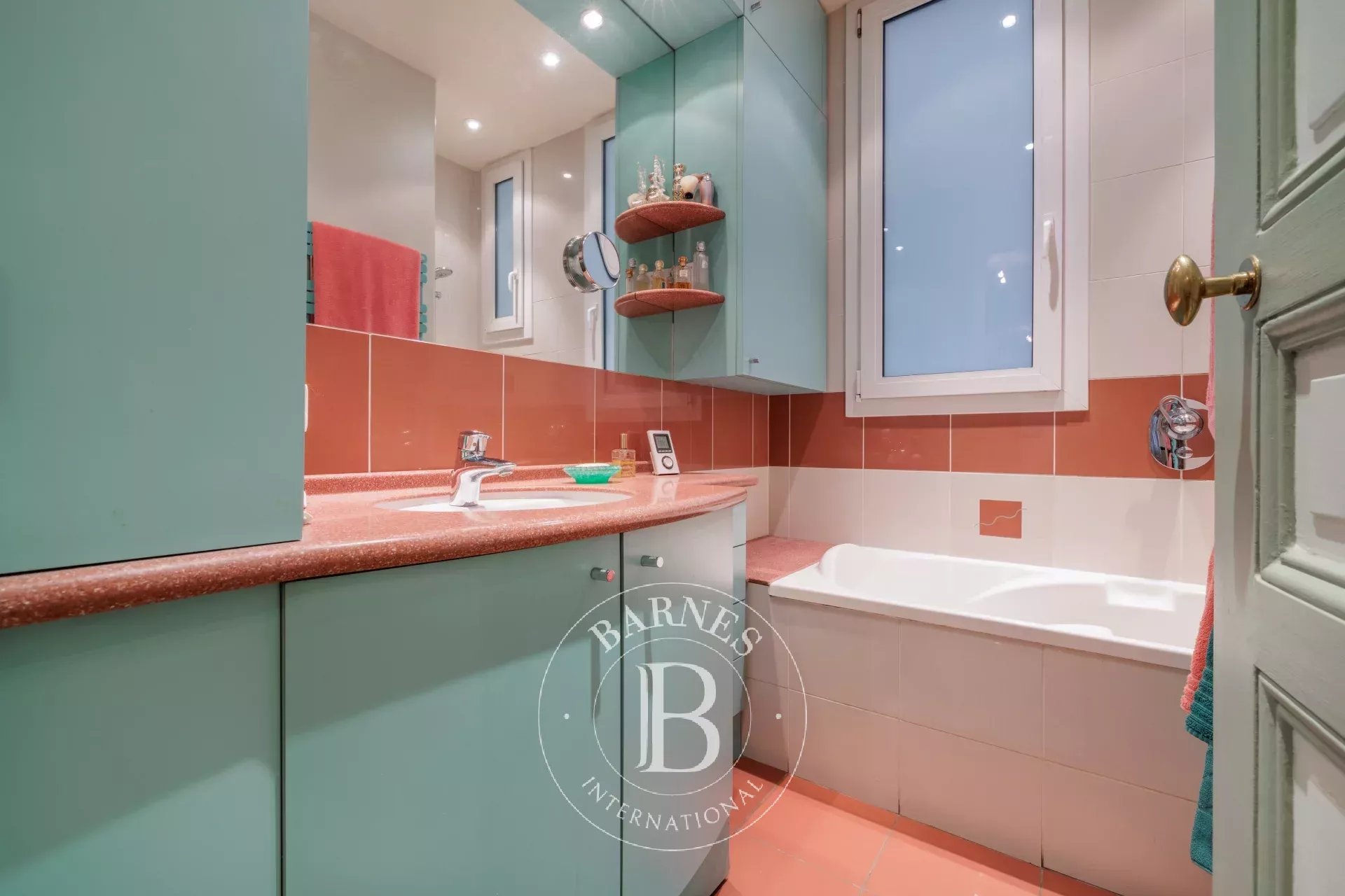 Daire Paris 16ème - picture 13