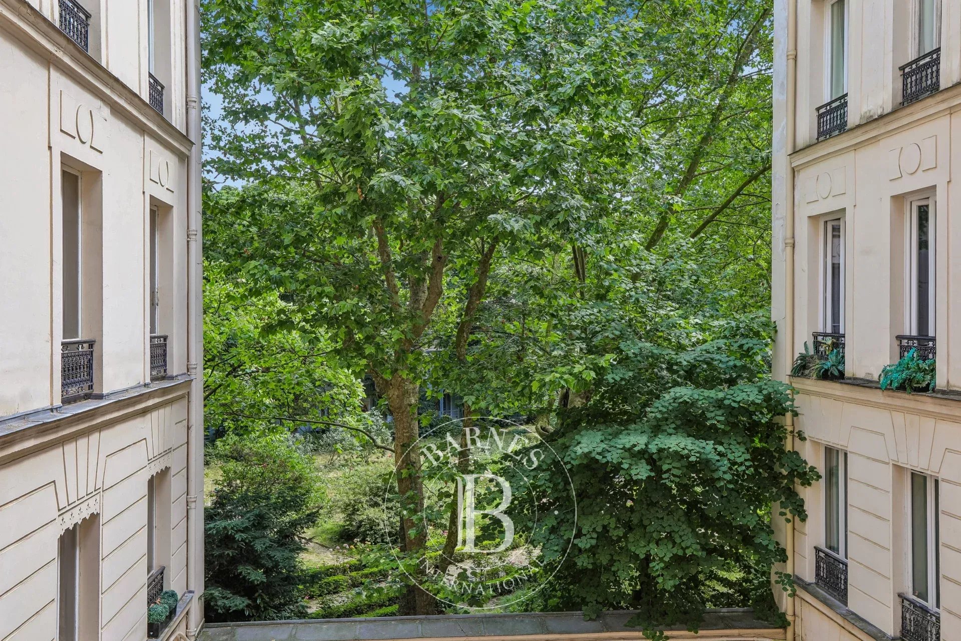 Apartment Paris 75006  -  ref 87058765 (picture 1)