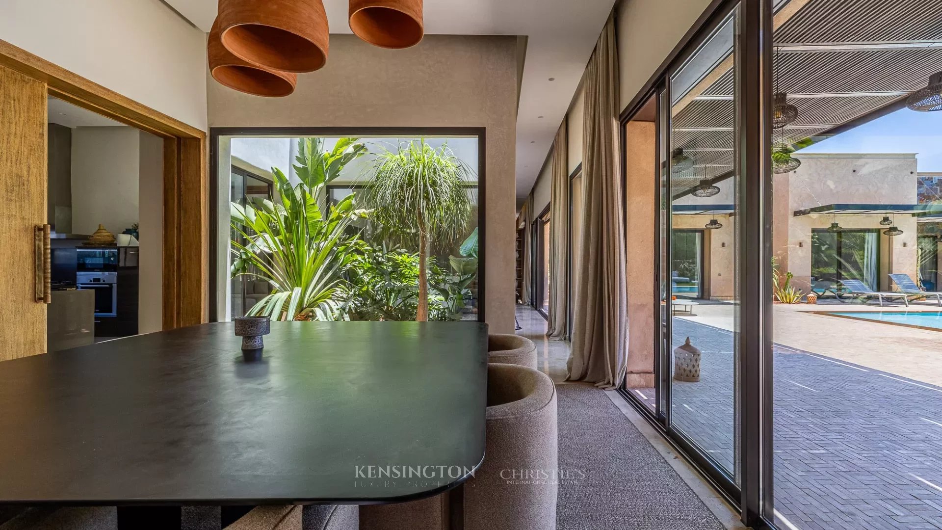 5 Bedroom Villa/Townhouse's Image 6
