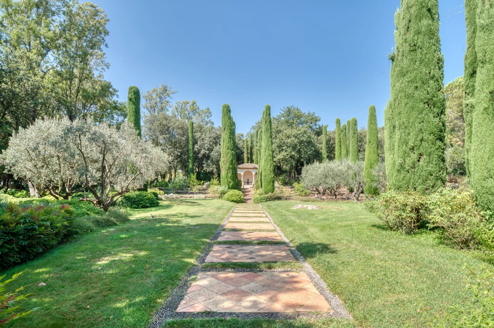 Exclusivité - La Colle sur Loup - Domaine en pierre avec 4 maisons  - Piscine