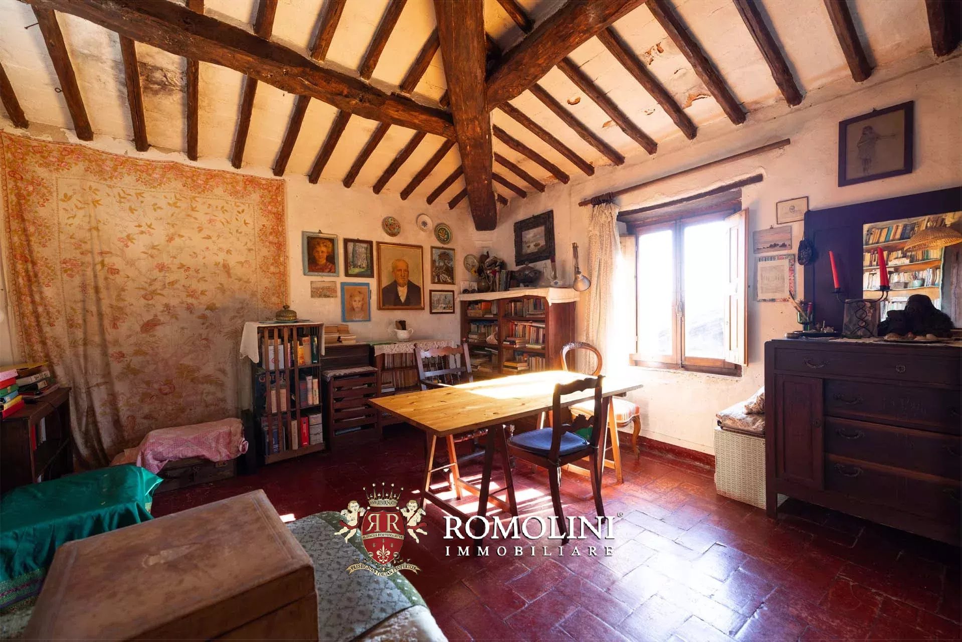6 Bedroom Villa/Townhouse's Image 26