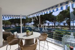 Cannes Croisette - 3-room flat - Unobstructed sea view — photo 1 of 7