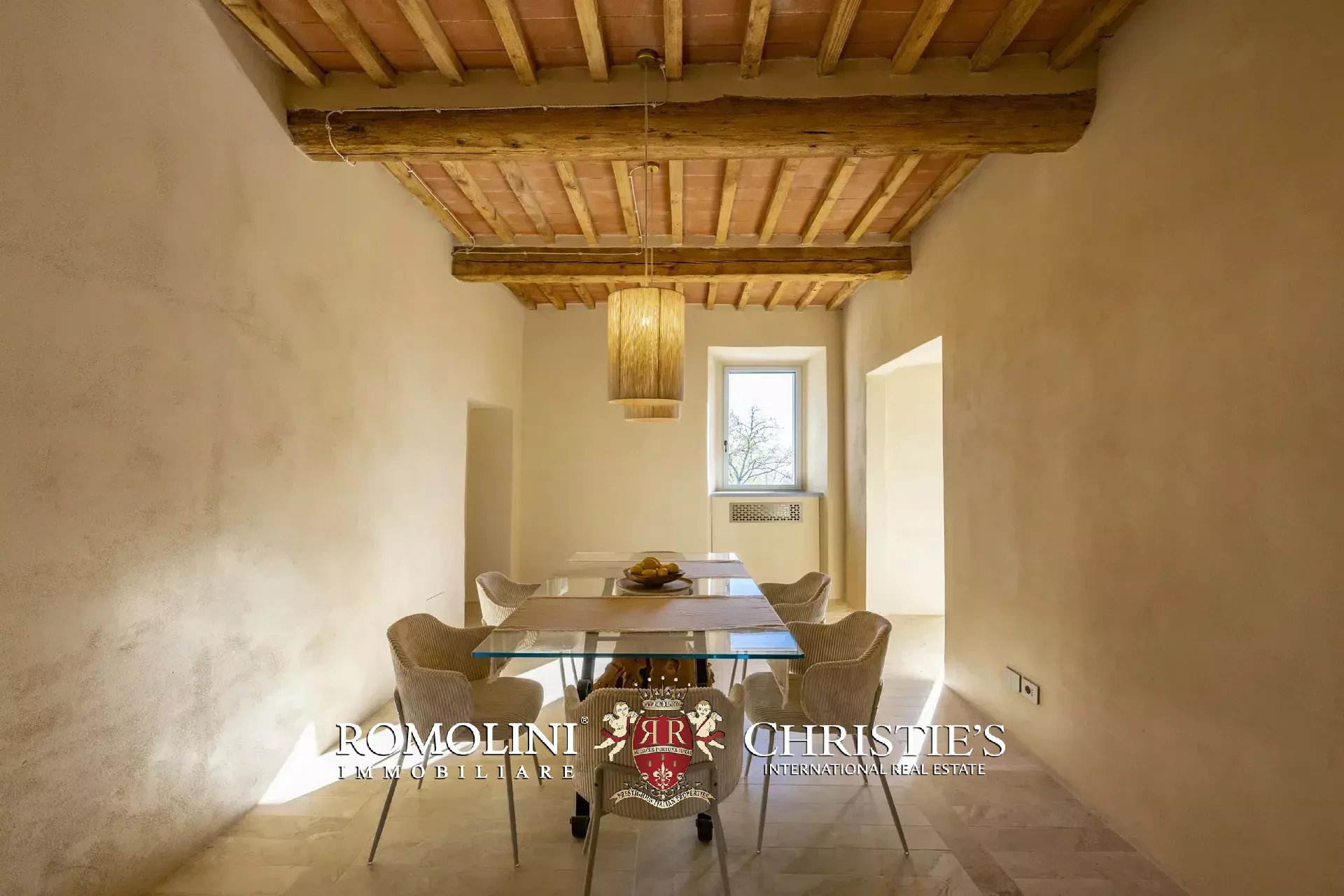 ART-NOUVEAU VILLA FOR SALE IN A PANORAMIC POSITION OVER LAKE TRASIMENO, UMBRIA