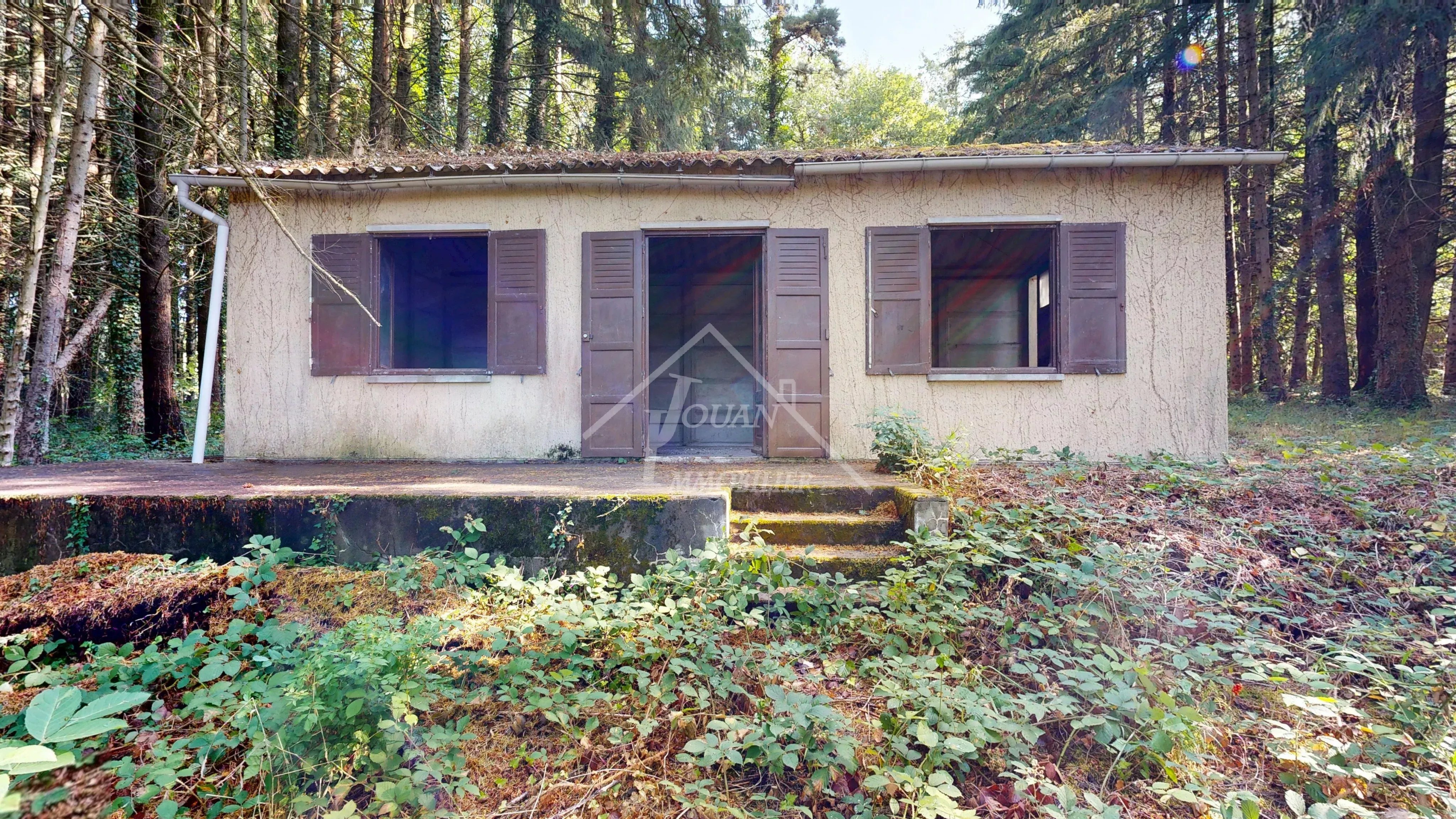EXCLUSIVITE BUNGALOW SUR 6000M2 DE TERRAIN