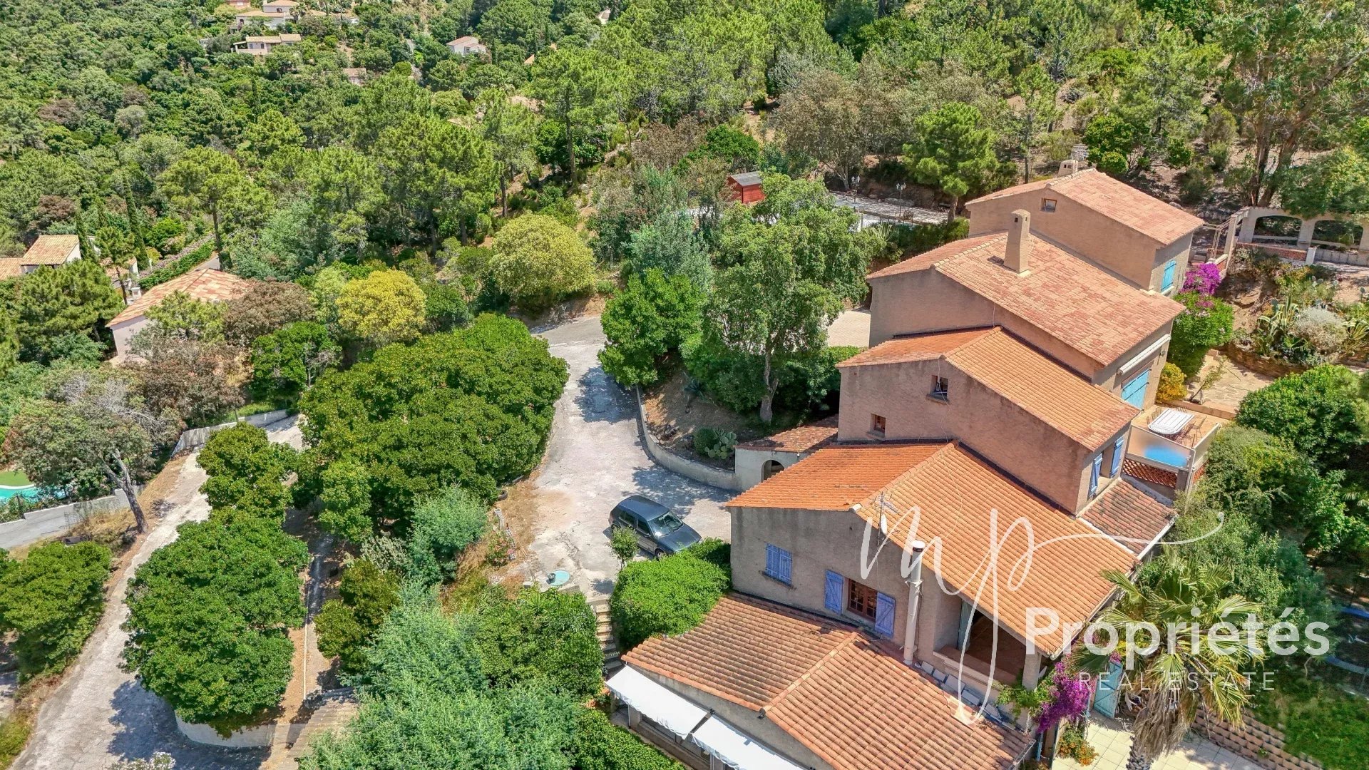 Agence immobilière de 