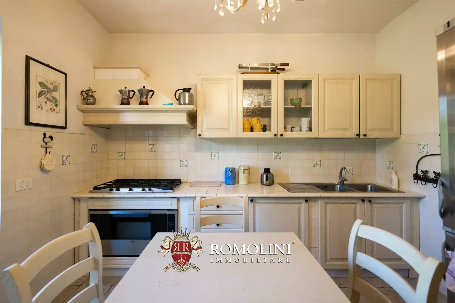 6 Bedroom Villa/Townhouse's Image 28