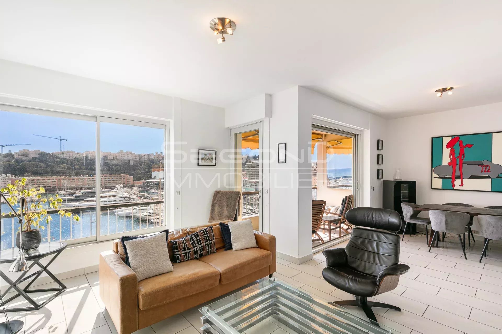 Affitto esclusivo appartamento familiare di 4 locali con vista panoramica sul porto di Monaco