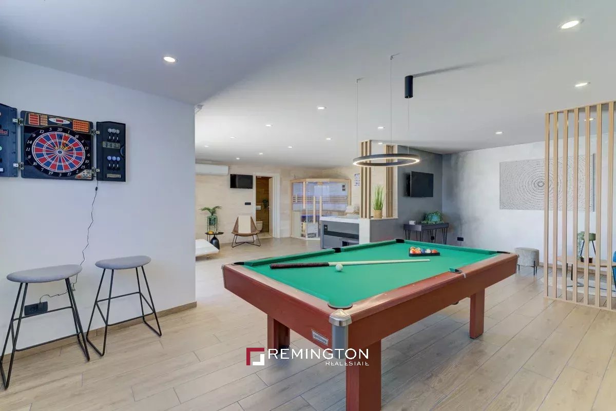 4 Bedroom Villa/Townhouse's Image 6