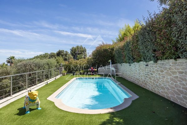 Cagnes-sur-Mer – Family villa with swimming pool and sea glimpse — photo 3
