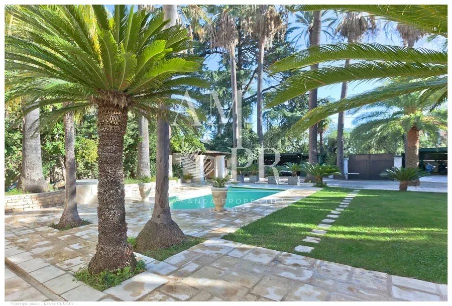 Villa for sale in Golfe Juan — Belle Epoque Villa for Sale in Golfe Juan | Historic Family Estate